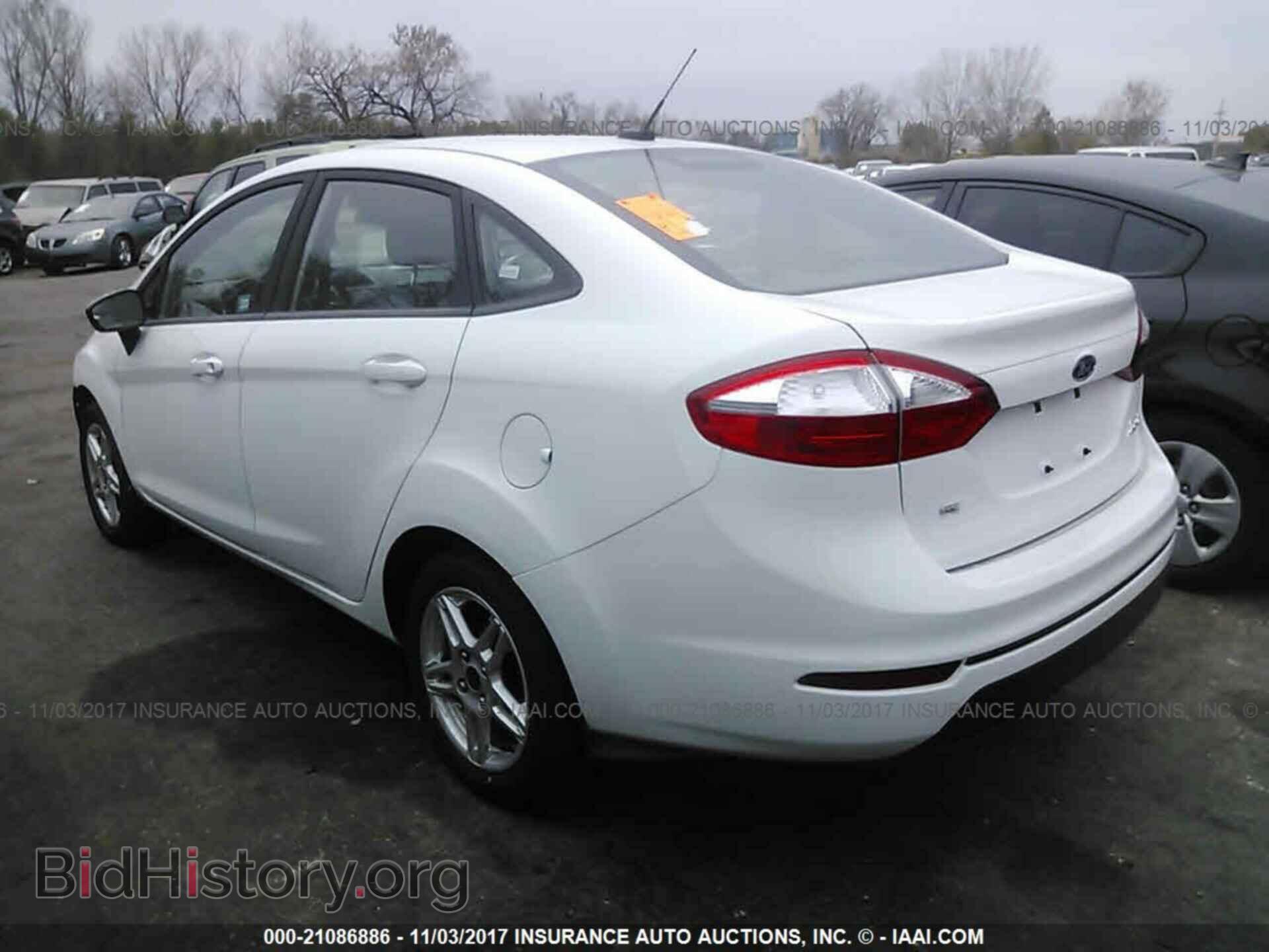 2017 Ford Fiesta - VIN: 3FADP4BJ4HM118691 - Фото 3