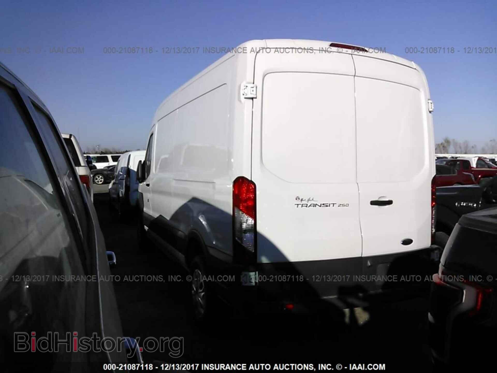 2017 Ford Transit - VIN: 1FTYR2CM2HKA30376 - Фото 3