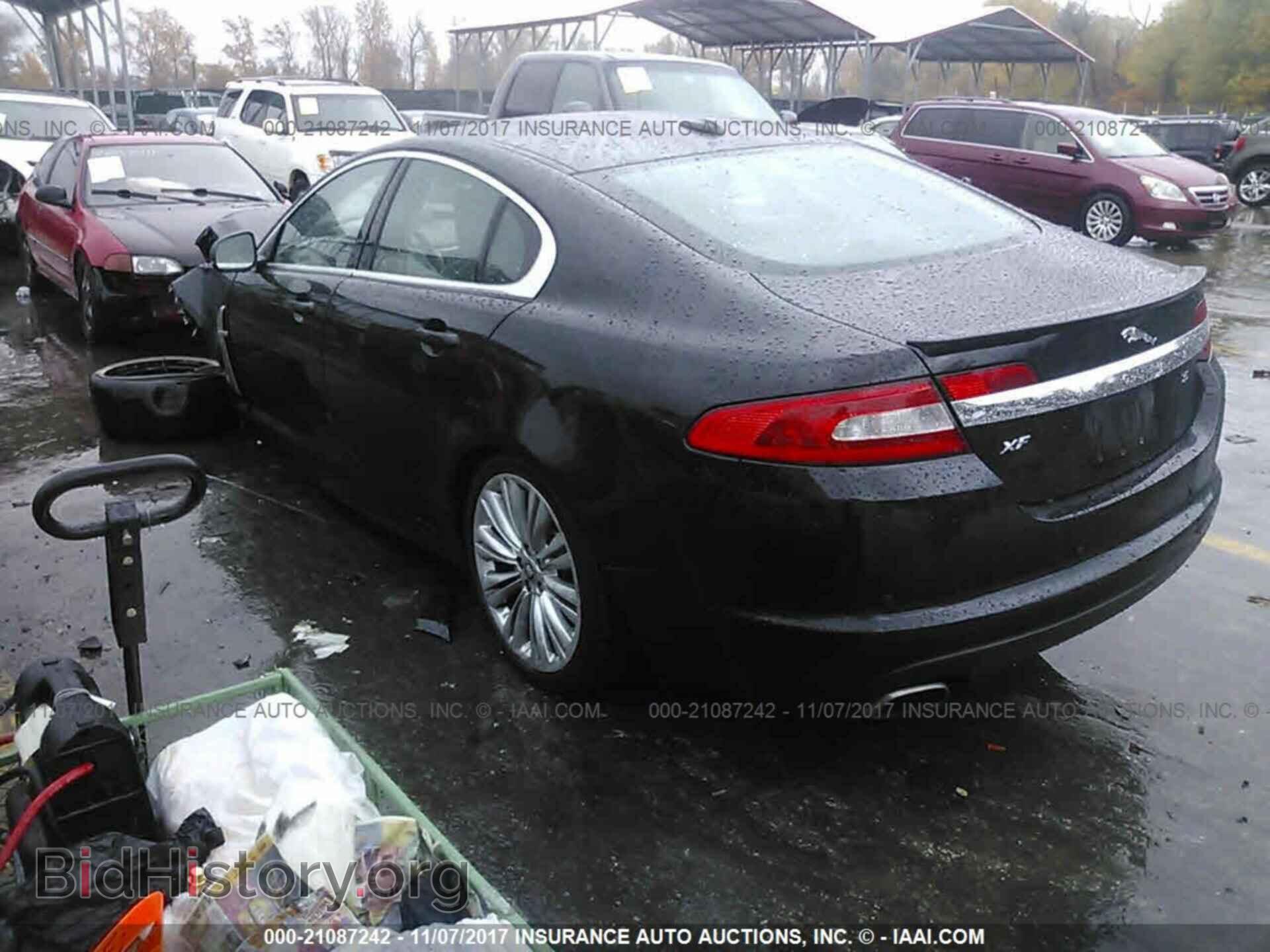 2011 Jaguar Xf - VIN: SAJWA0FB1BLS13235 - Фото 3