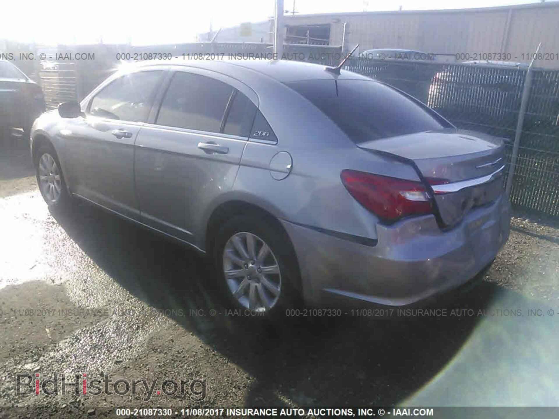 2013 Chrysler 200 - VIN: 1C3CCBBB1DN510062 - Фото 3