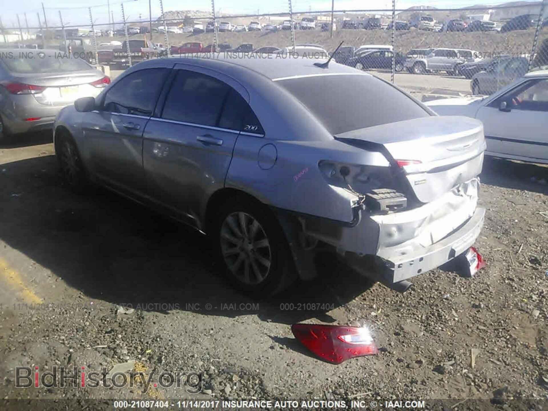 2013 Chrysler 200 - VIN: 1C3CCBBG8DN658849 - Фото 3