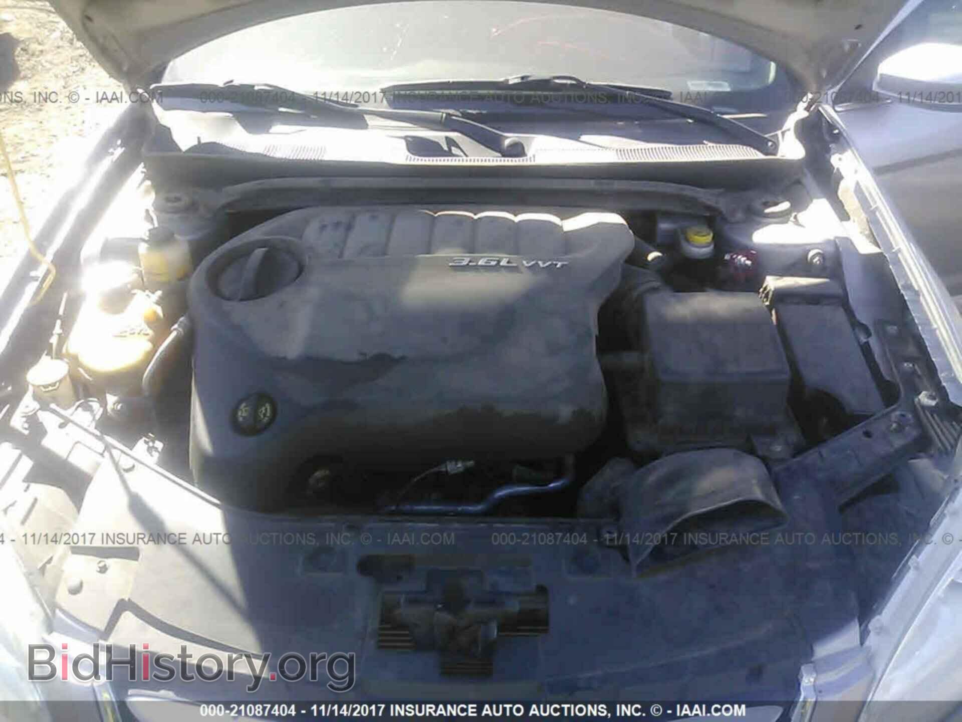 2013 Chrysler 200 - VIN: 1C3CCBBG8DN658849 - Фото 10