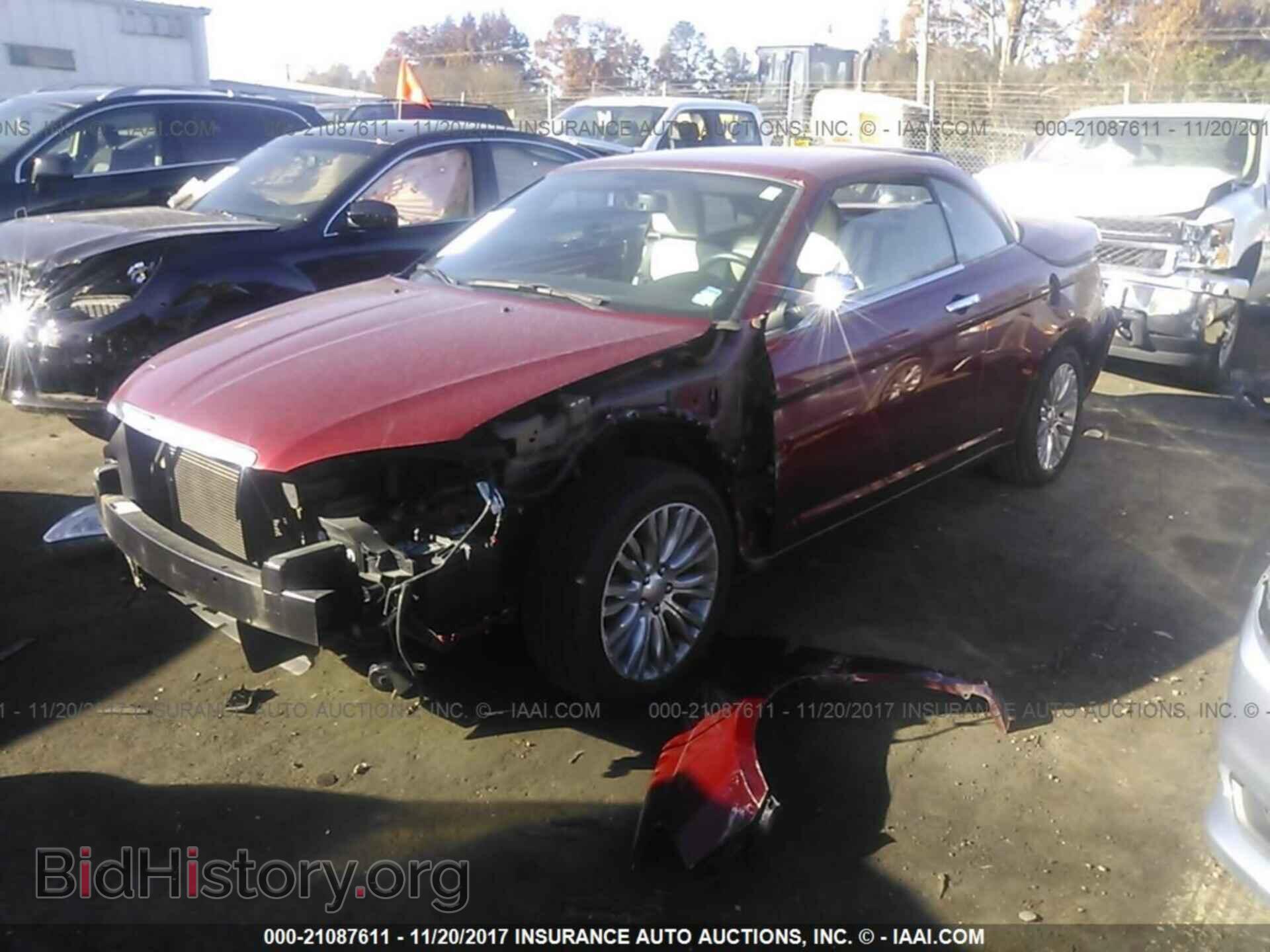 2012 Chrysler 200 - VIN: 1C3BCBFG8CN123024 - Photo 2