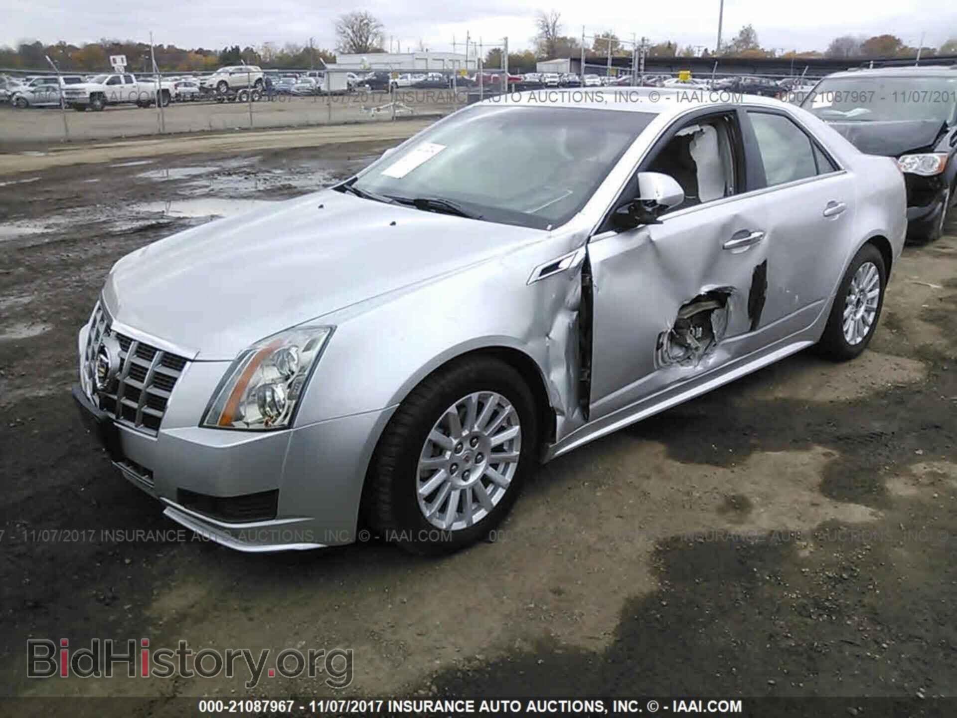 2012 Cadillac Cts - VIN: 1G6DG5E58C0132168 - Фото 2
