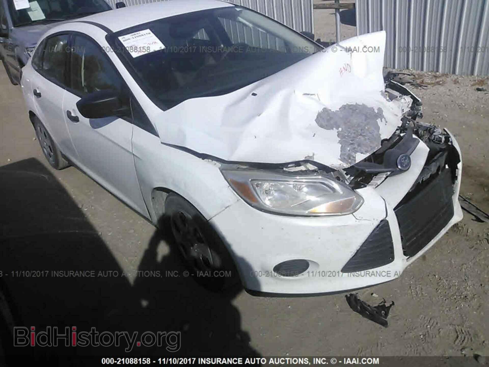 Photo 1FAHP3E29CL174555 - Ford Focus 2012