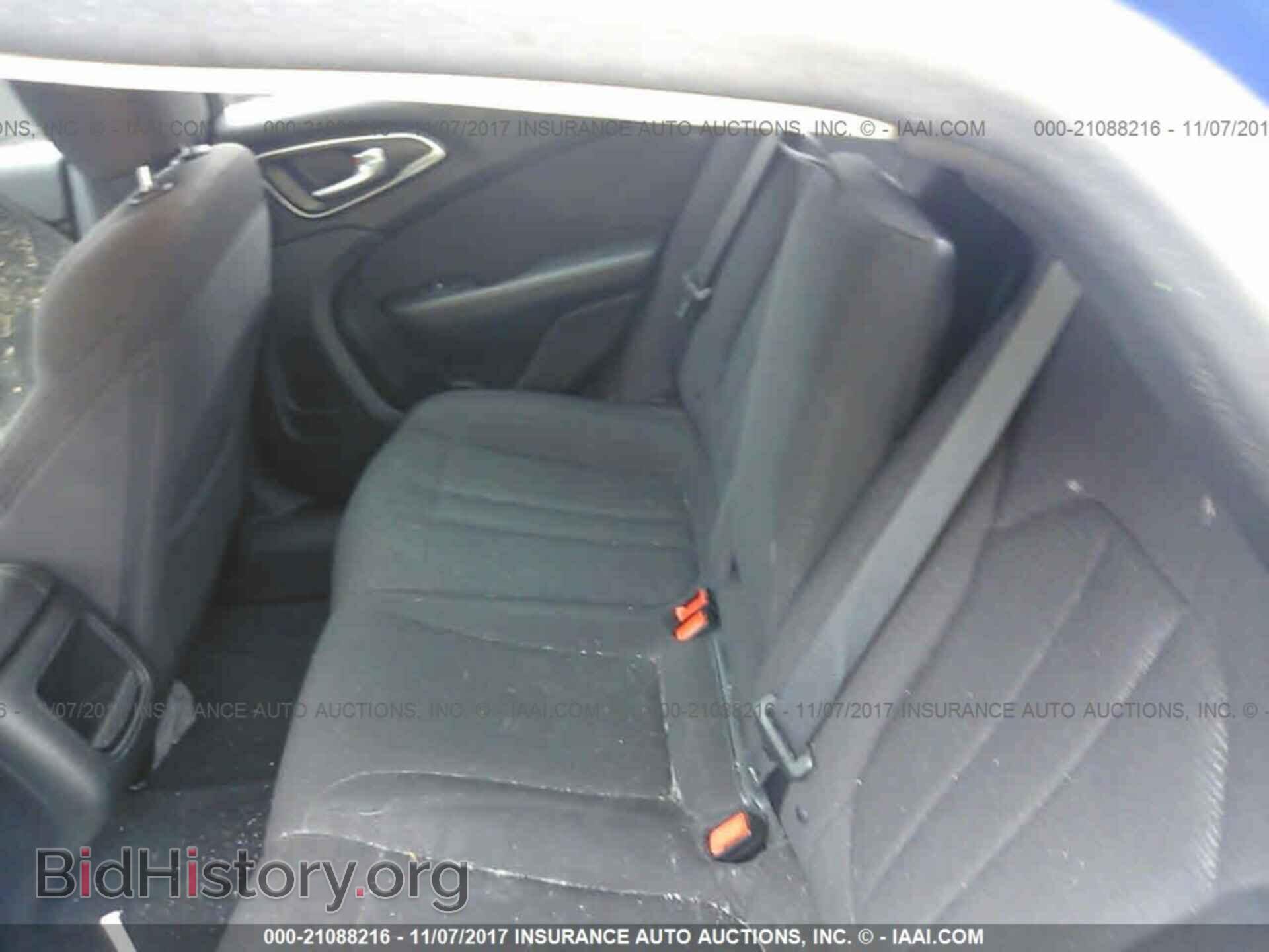 2016 Chrysler 200 - VIN: 1C3CCCABXGN112523 - Photo 8