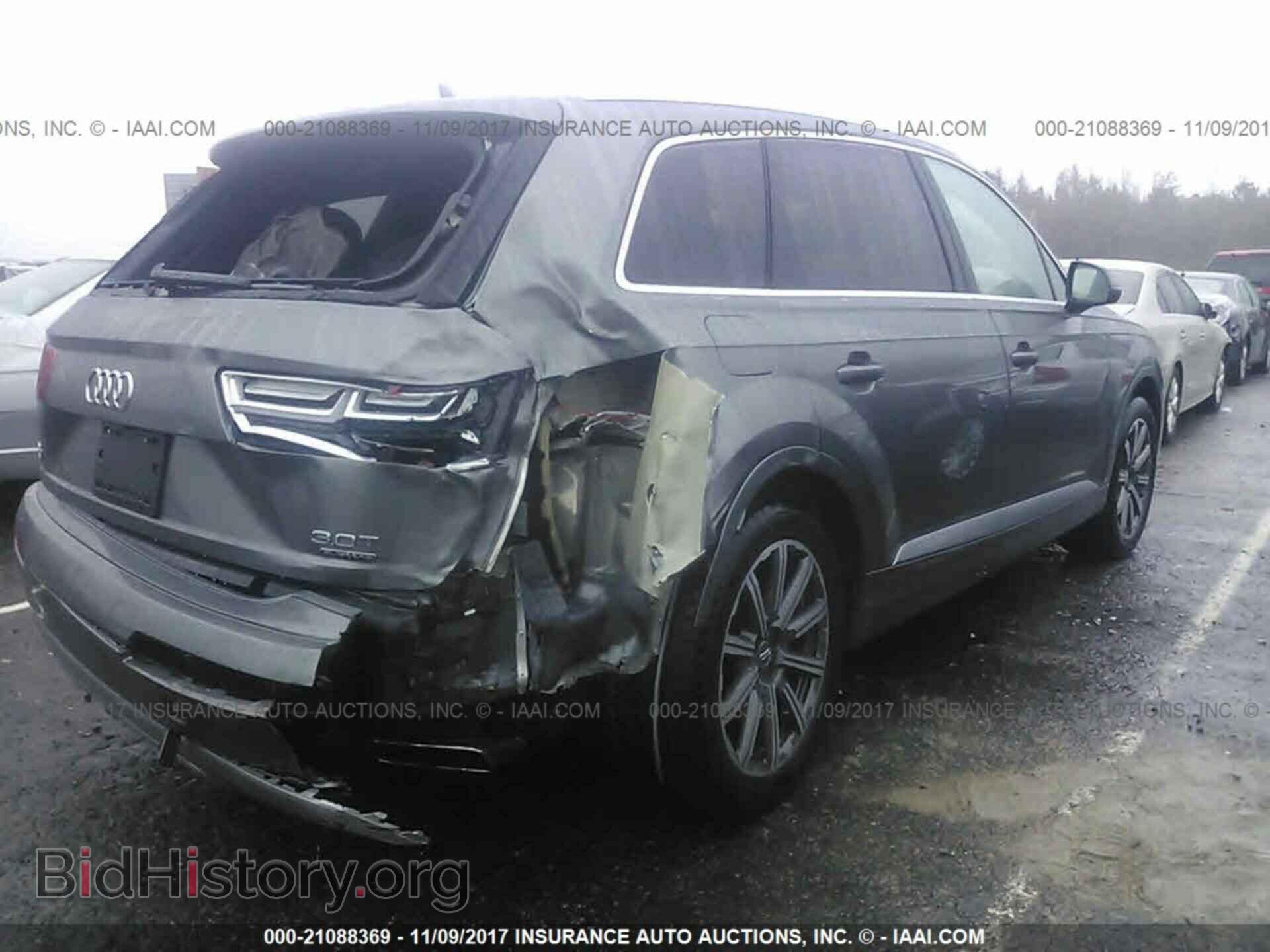 2017 Audi Q7 - VIN: WA1LAAF75HD022966 - Фото 4