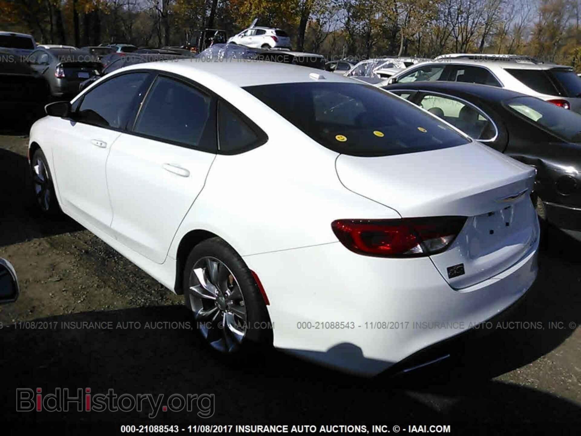 2015 Chrysler 200 - VIN: 1C3CCCBG2FN599807 - Photo 3