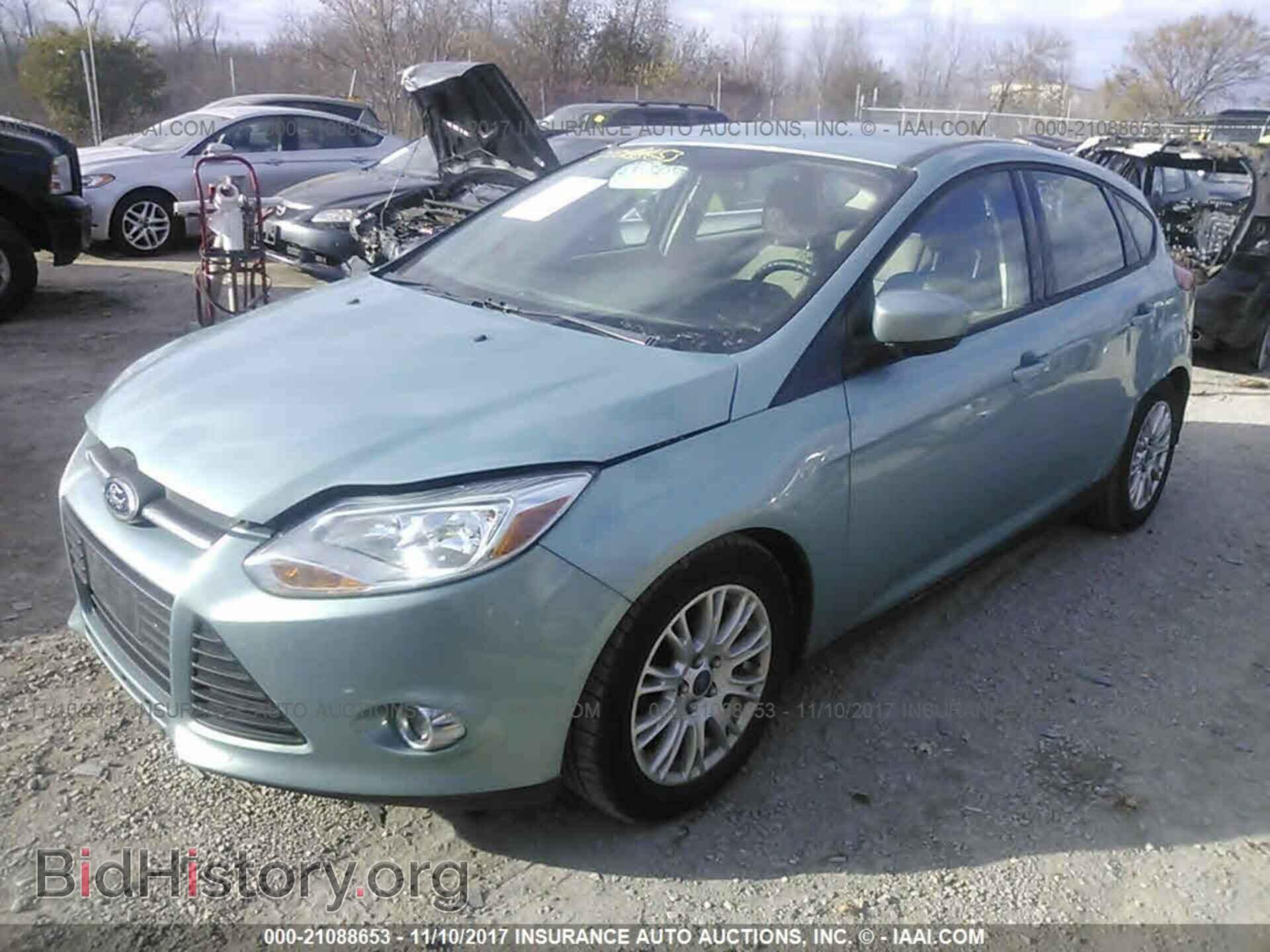 2012 Ford Focus - VIN: 1FAHP3K22CL275246 - Photo 2