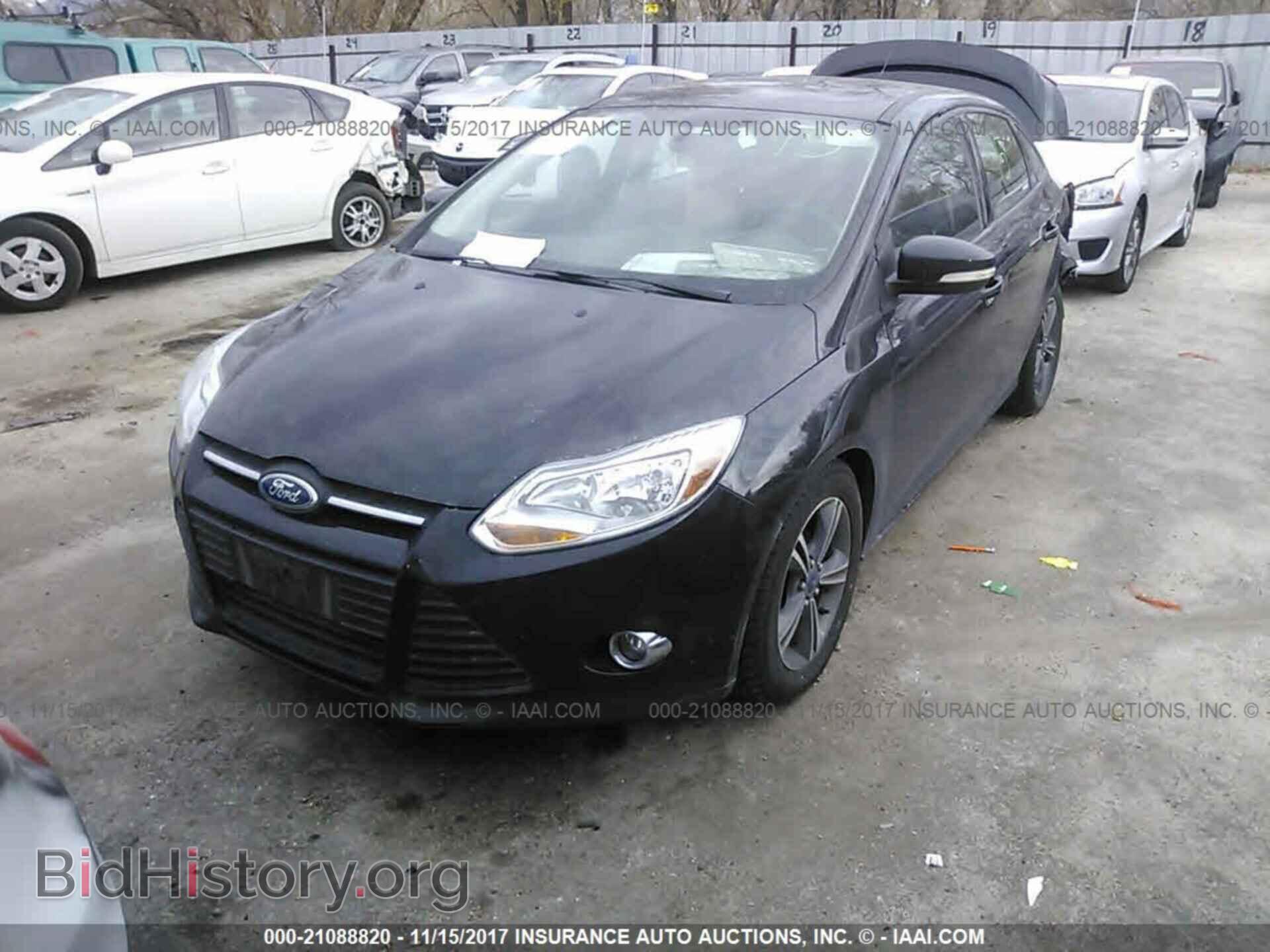 2014 Ford Focus - VIN: 1FADP3F29EL361777 - Фото 2