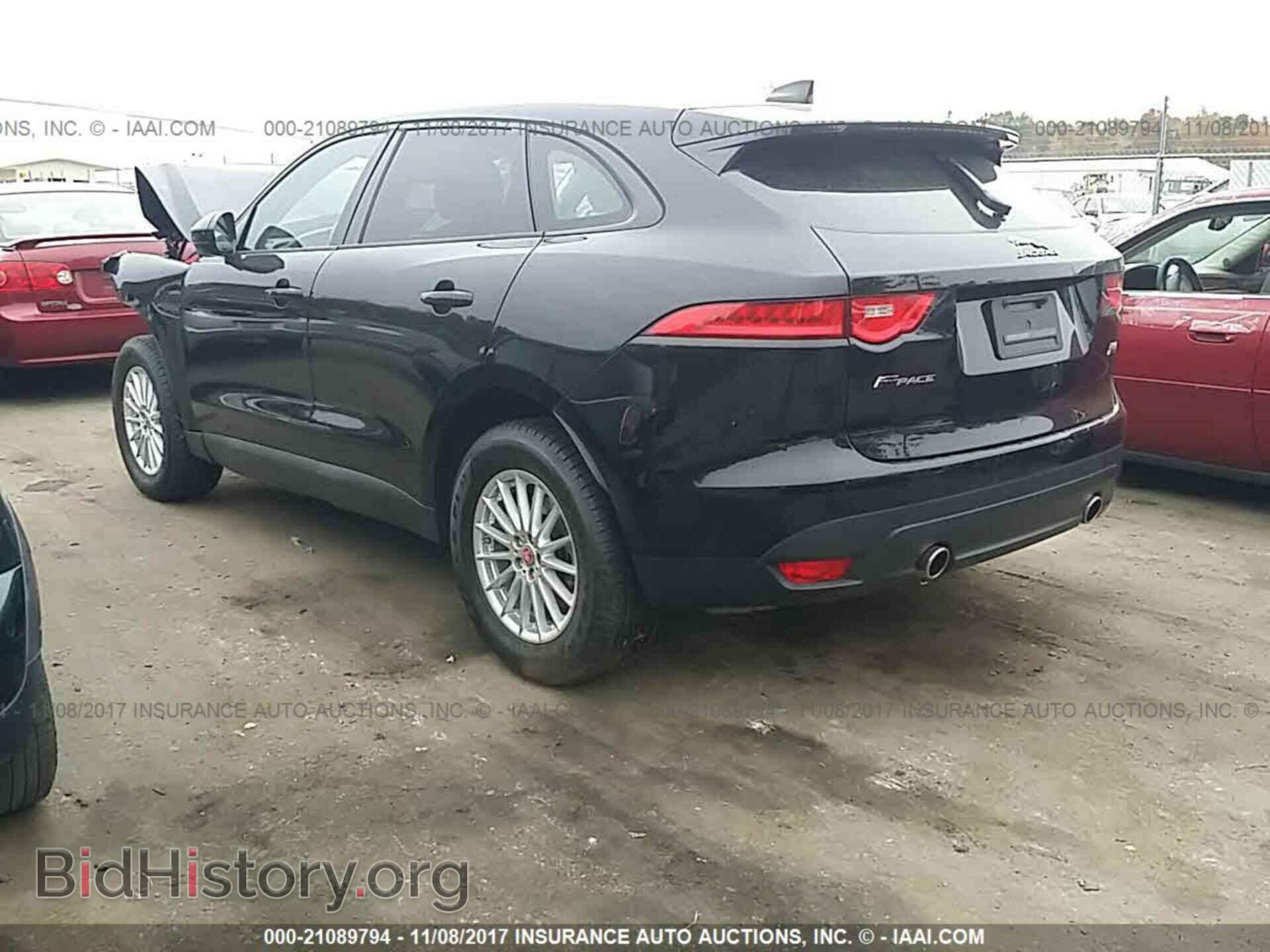 2017 Jaguar F-pace - VIN: SADCS2BV6HA061293 - Photo 3