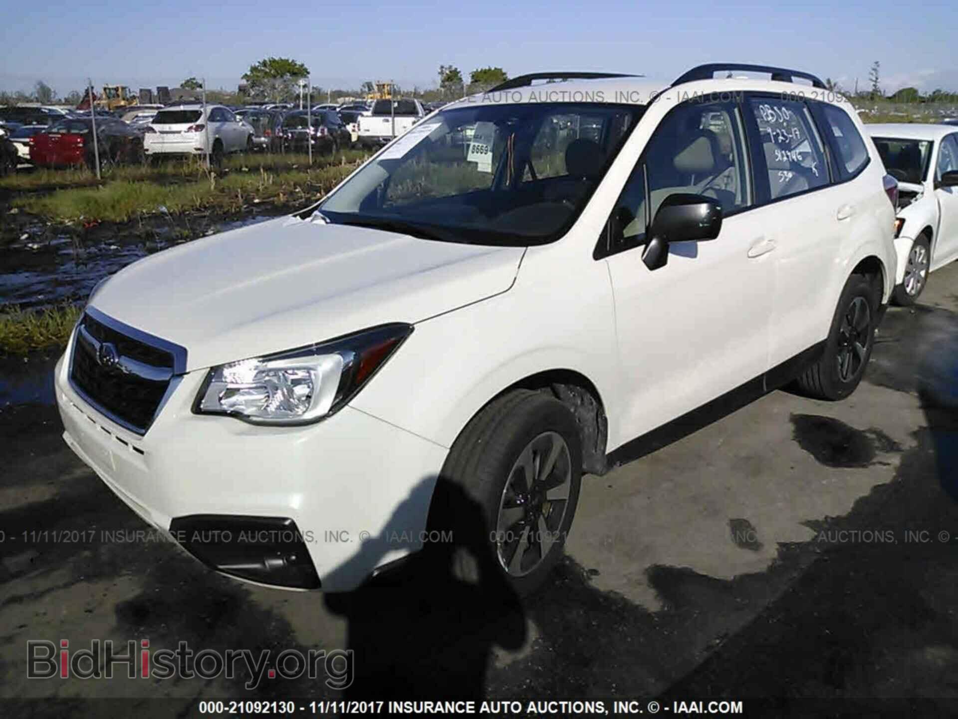 2017 Subaru Forester - VIN: JF2SJABC6HH596264 - Фото 2