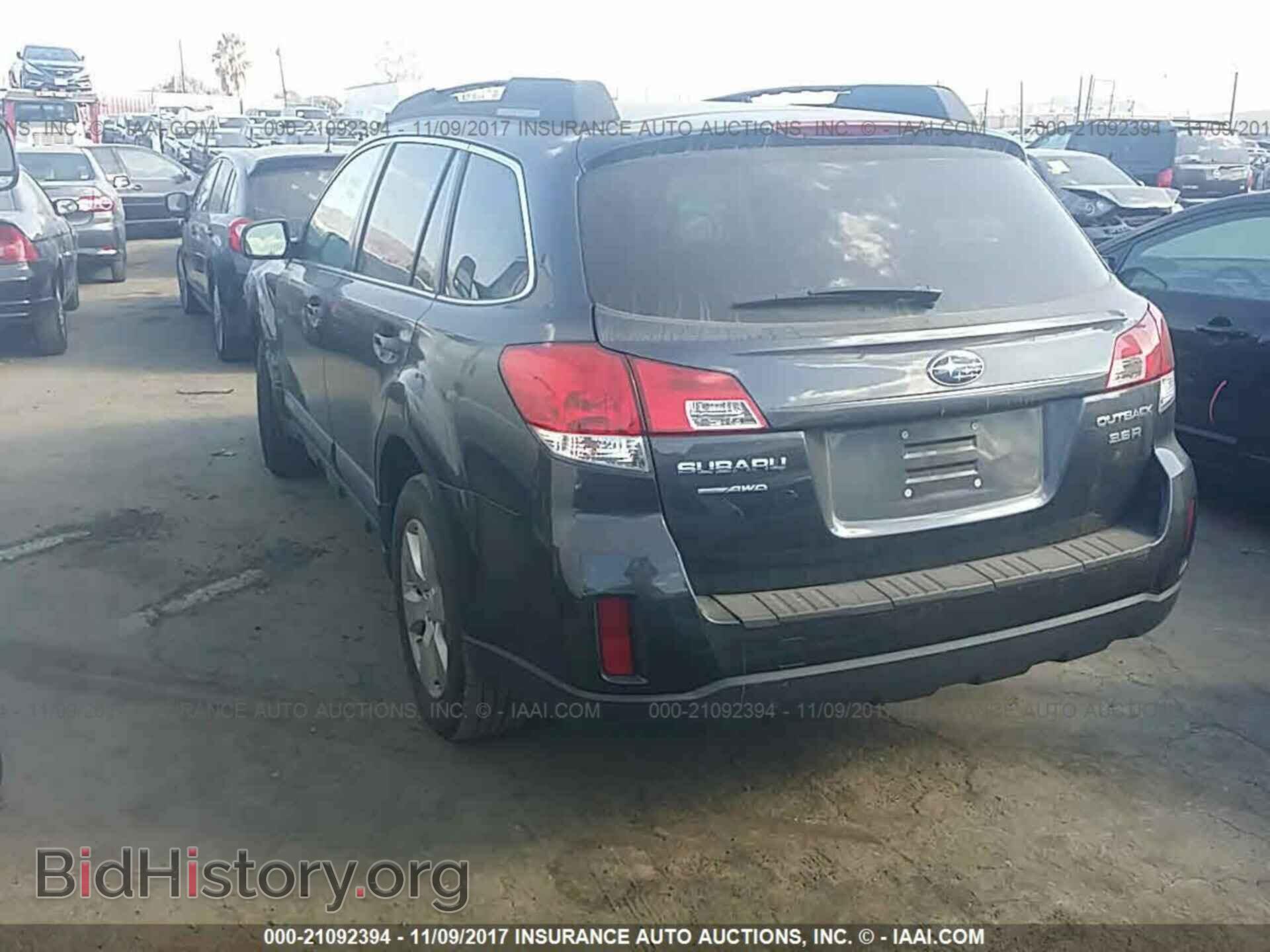 2011 Subaru Outback - VIN: 4S4BRDAC3B2336498 - Фото 3