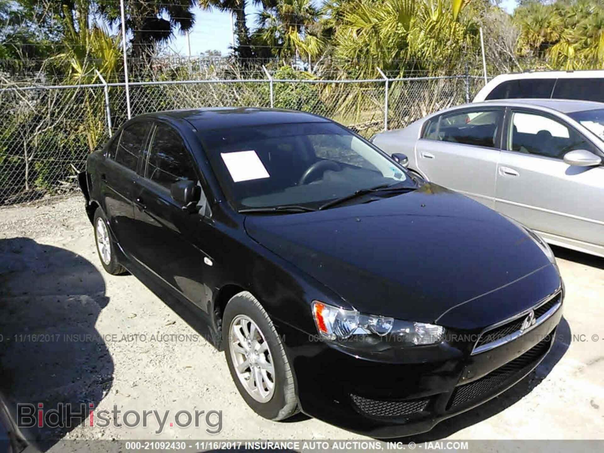 Photo JA32U2FU6BU010092 - Mitsubishi Lancer 2011