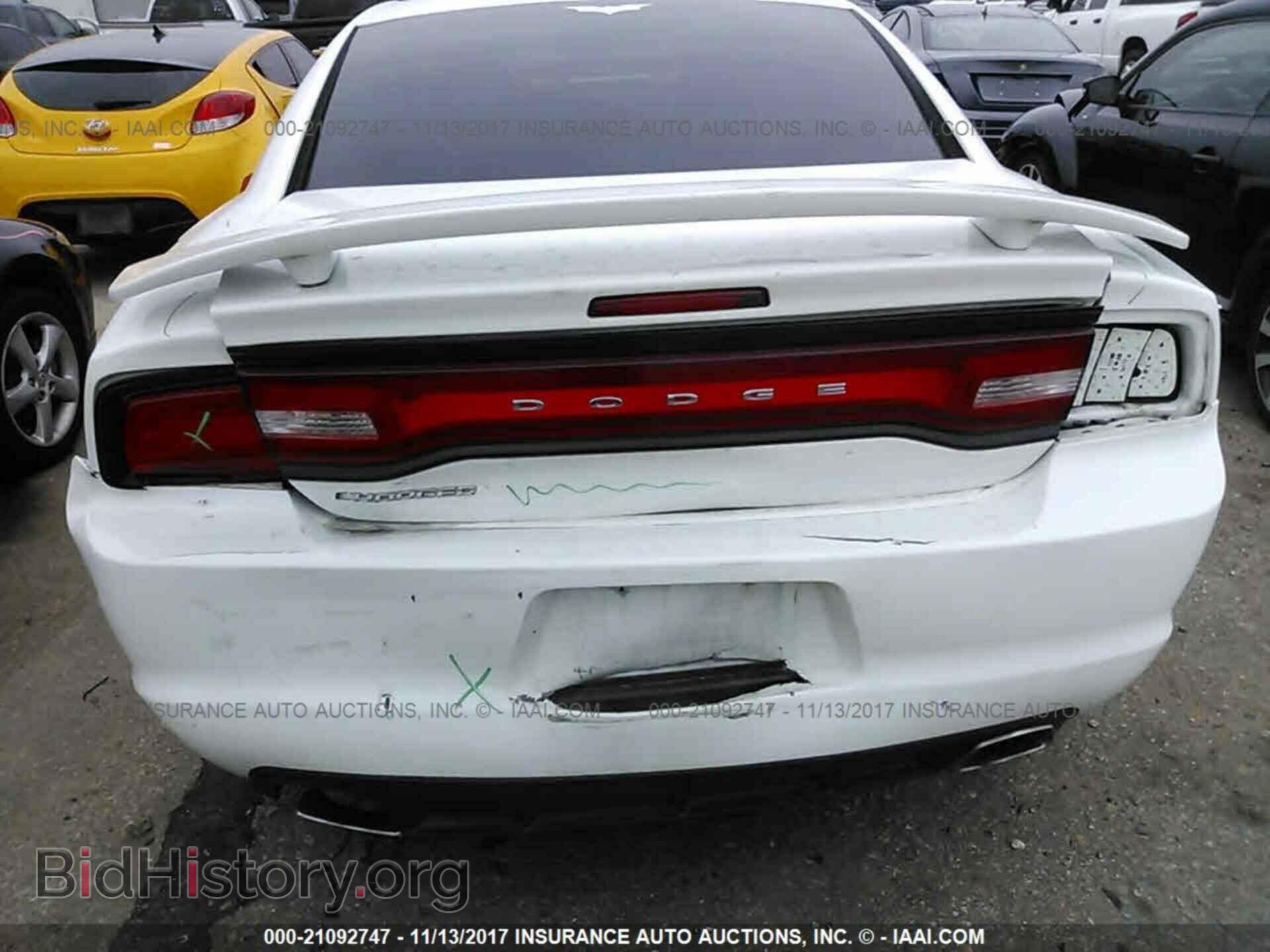 2011 Dodge Charger - VIN: 2B3CL3CG2BH584741 - Фото 6