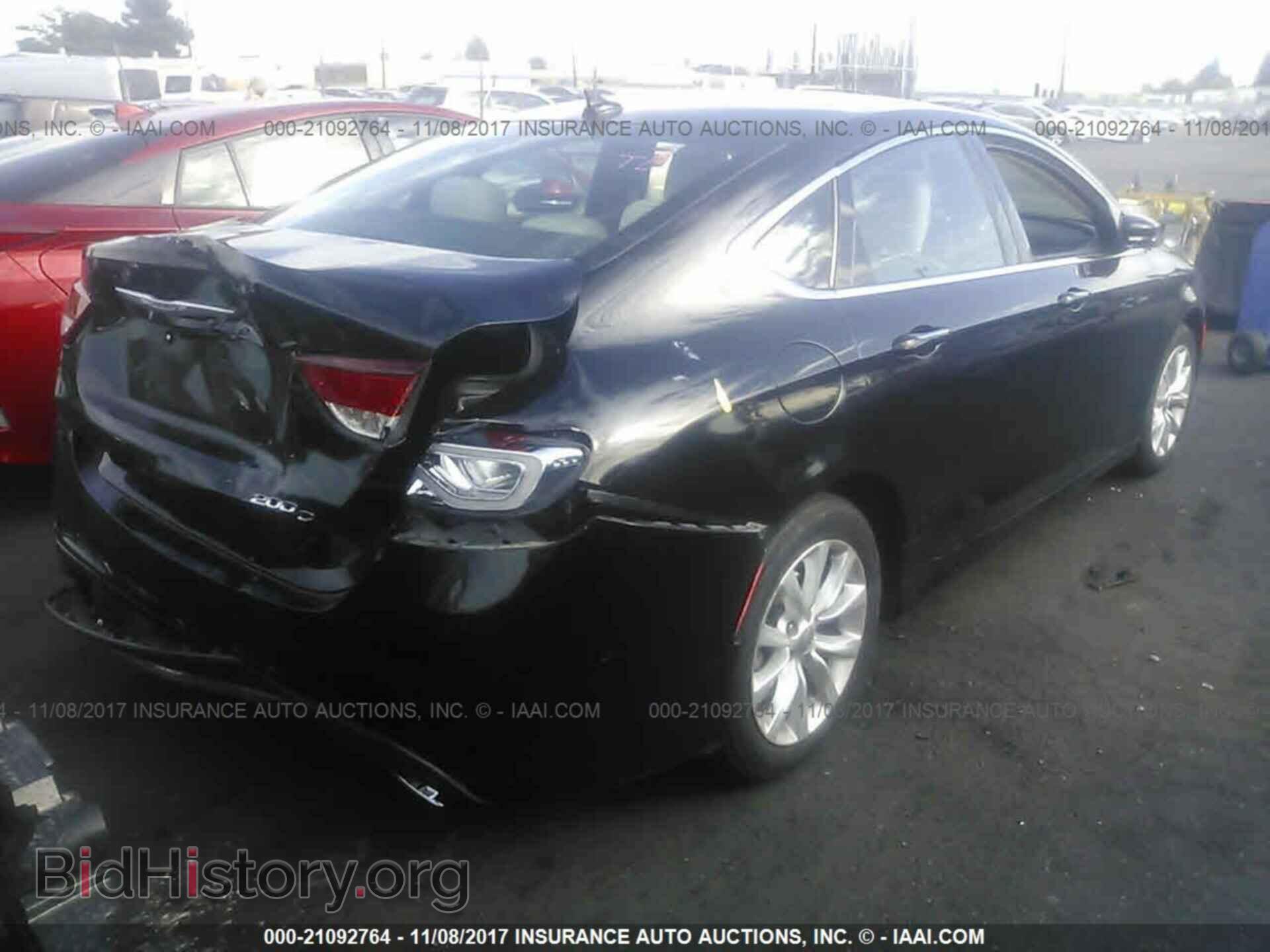 2015 Chrysler 200 - VIN: 1C3CCCCB0FN558112 - Photo 4