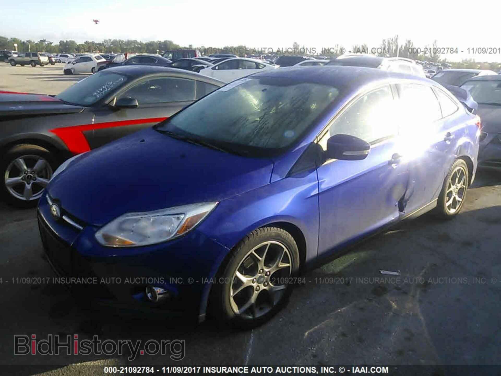 2014 Ford Focus - VIN: 1FADP3F22EL285089 - Фото 2