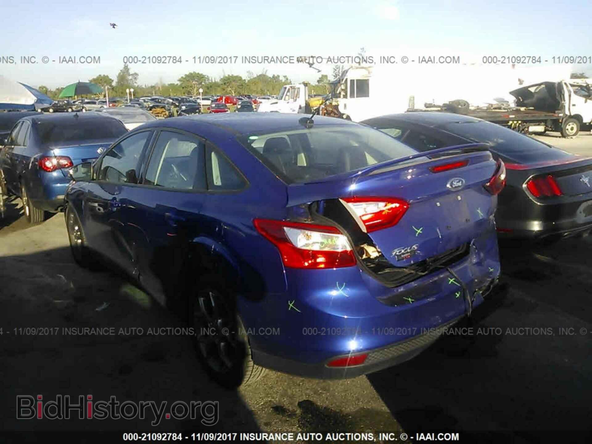 2014 Ford Focus - VIN: 1FADP3F22EL285089 - Фото 3