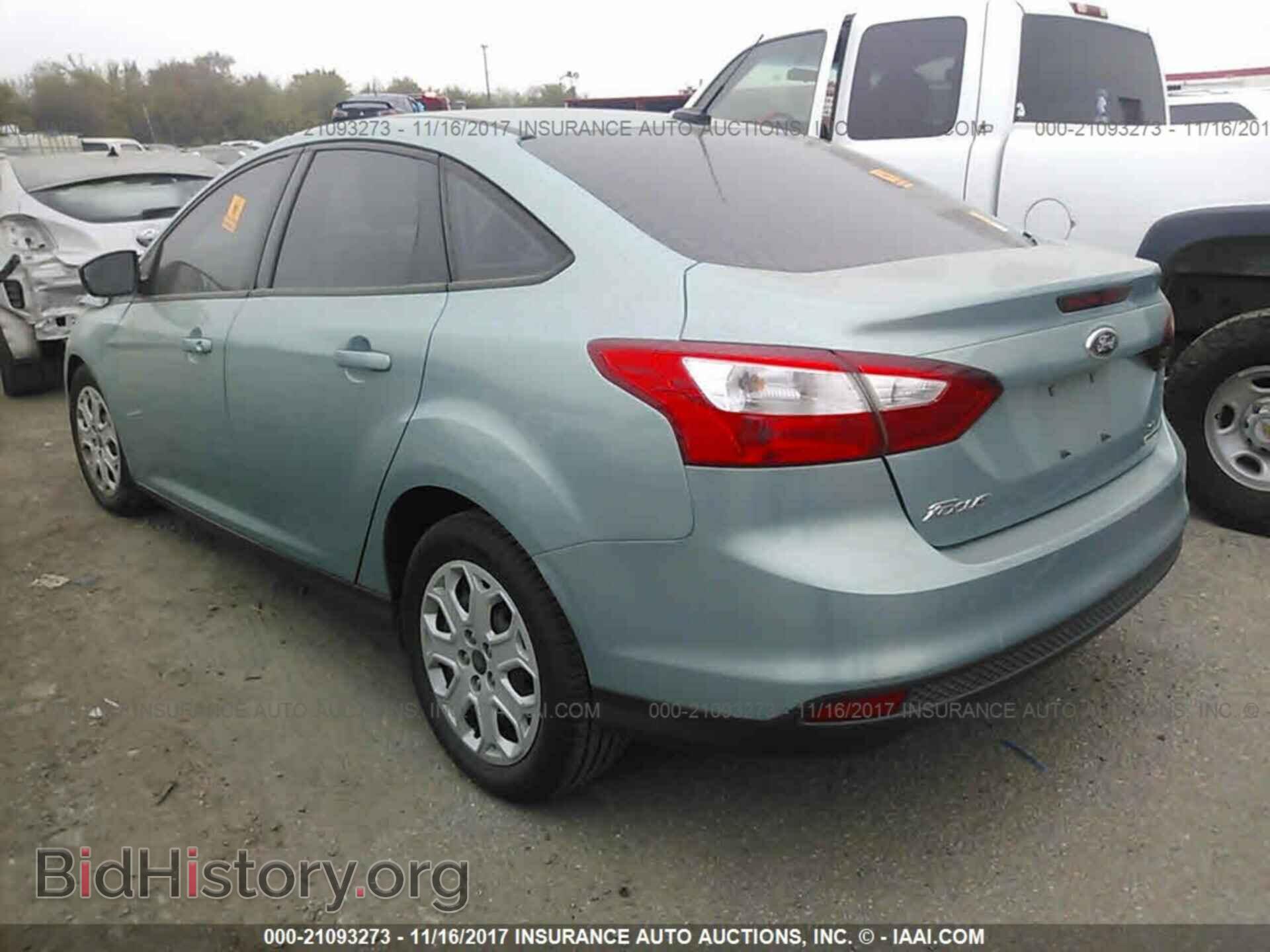 2012 Ford Focus - VIN: 1FAHP3F20CL371046 - Photo 3