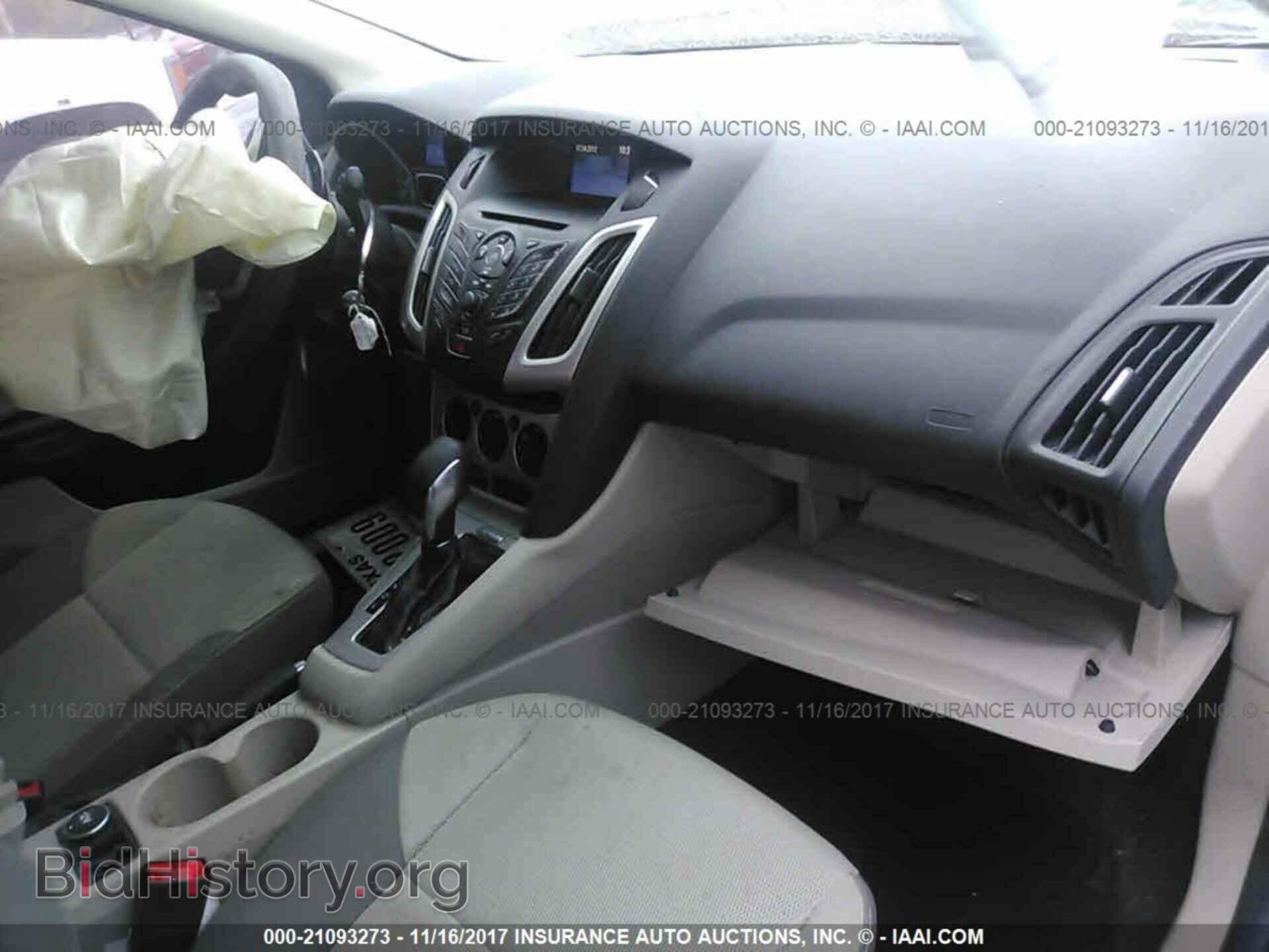 2012 Ford Focus - VIN: 1FAHP3F20CL371046 - Photo 5