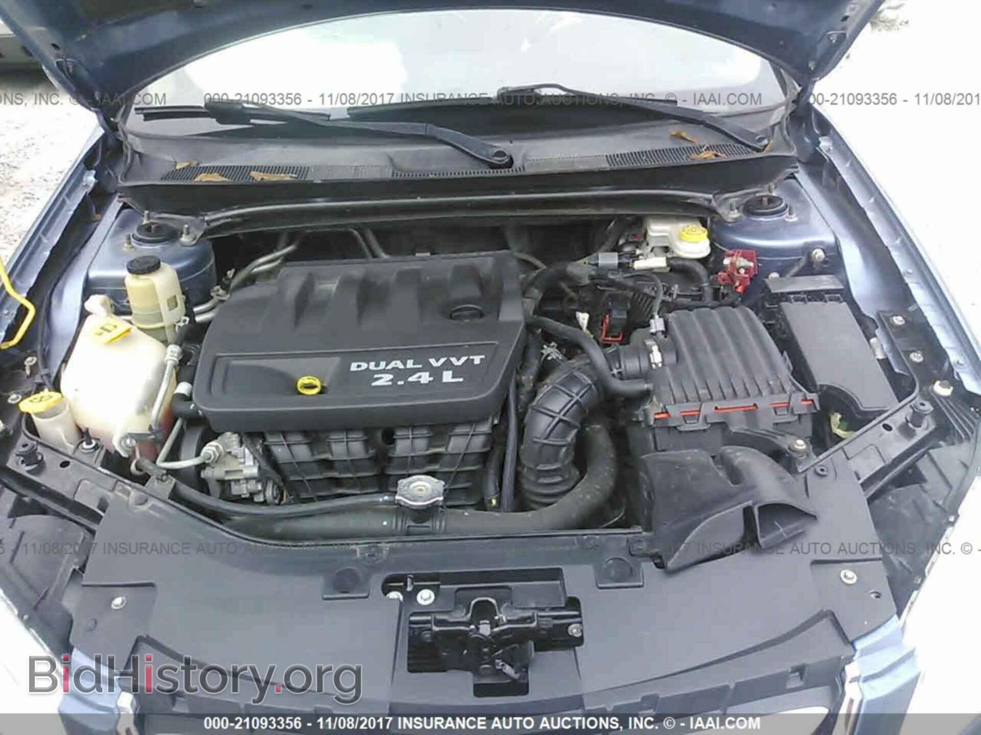 2011 Chrysler 200 - VIN: 1C3BC2FB0BN571115 - Photo 10