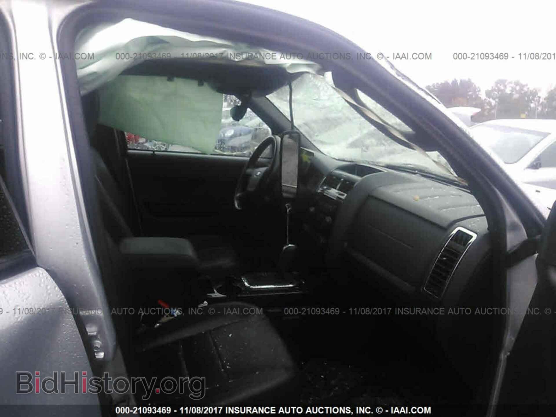 2011 Ford Escape - VIN: 1FMCU0E71BKA03824 - Фото 5