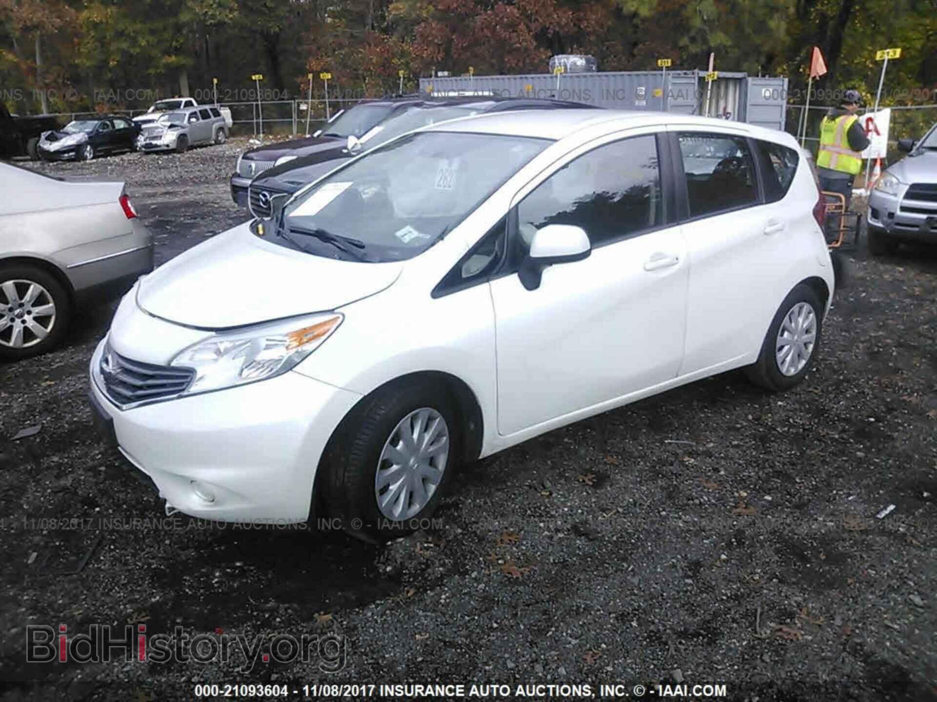 2014 Nissan Versa note - VIN: 3N1CE2CP7EL361001 - Photo 2