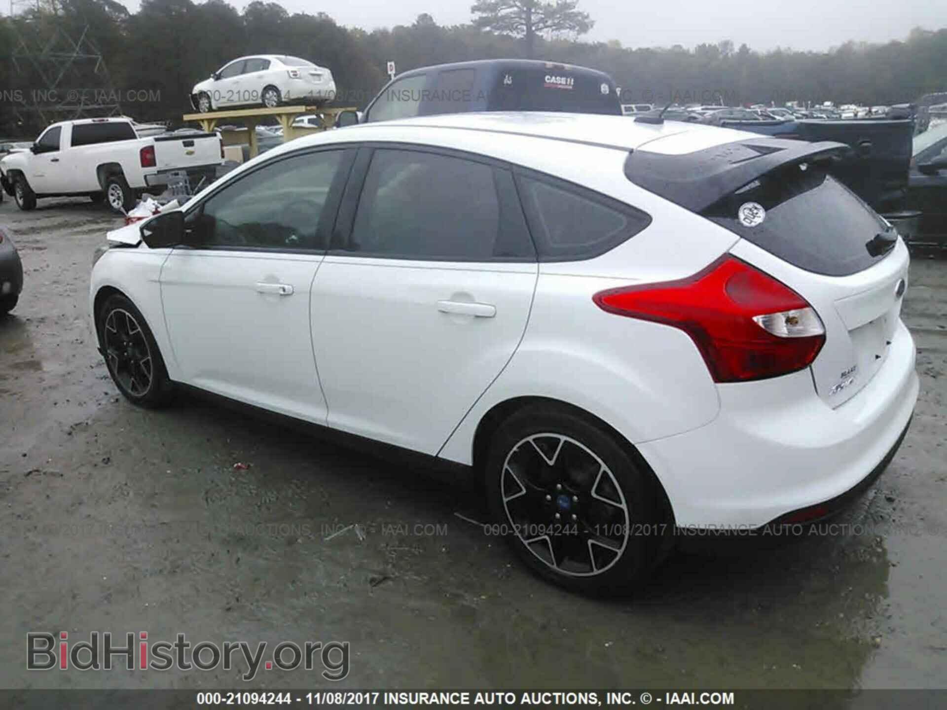 2013 Ford Focus - VIN: 1FADP3K28DL203628 - Фото 3