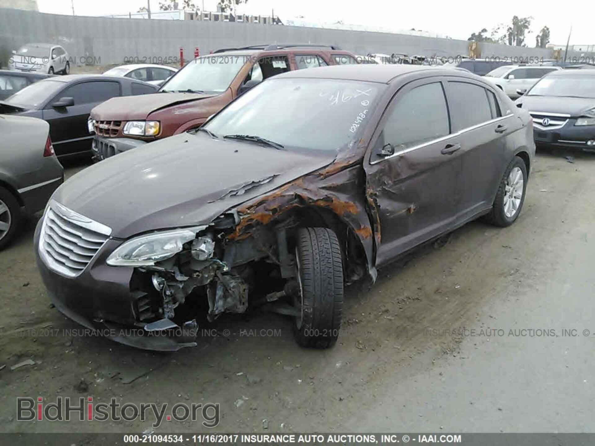 2013 Chrysler 200 - VIN: 1C3CCBBG4DN658783 - Photo 2