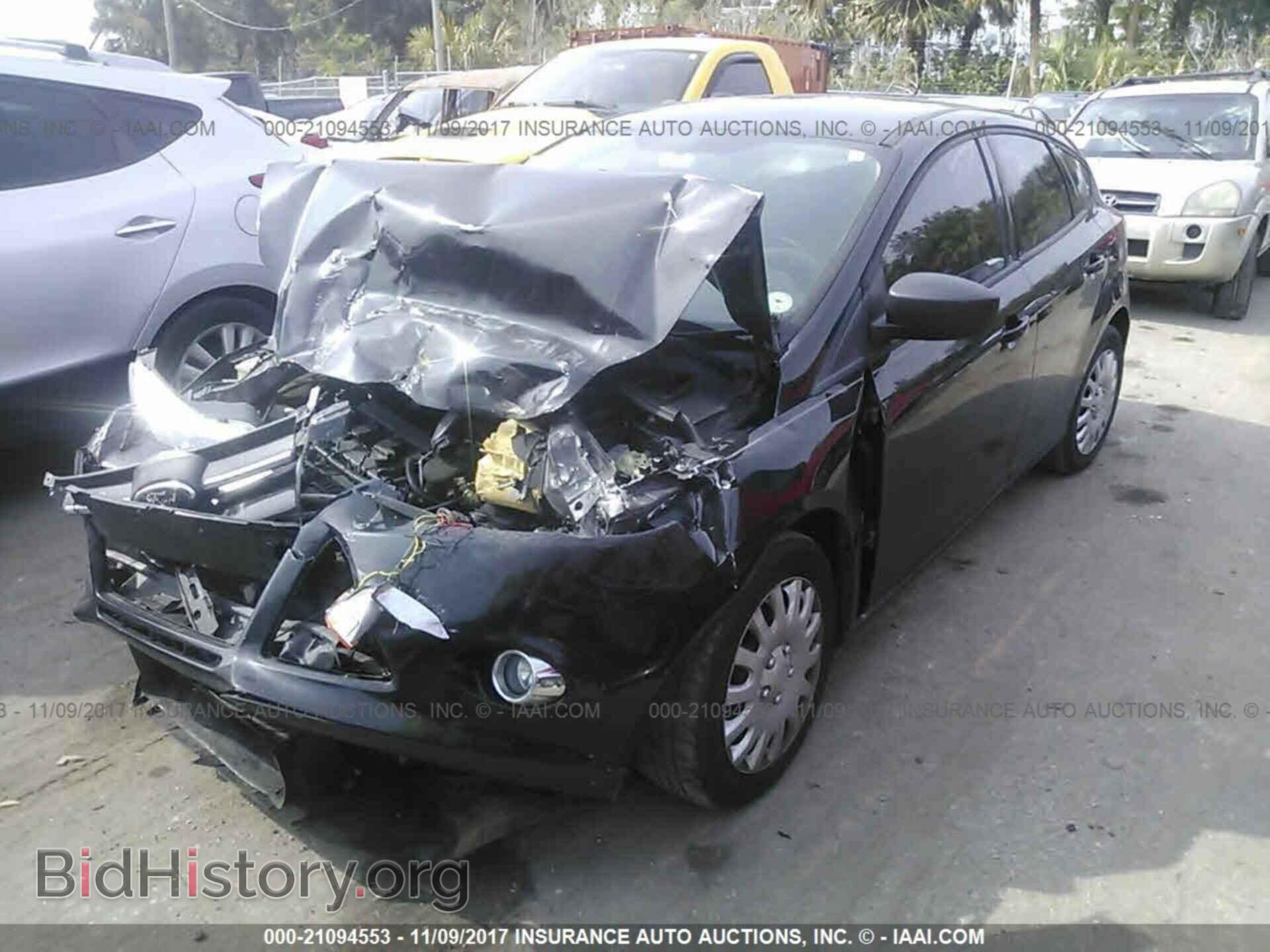 2012 Ford Focus - VIN: 1FAHP3K21CL378237 - Photo 2