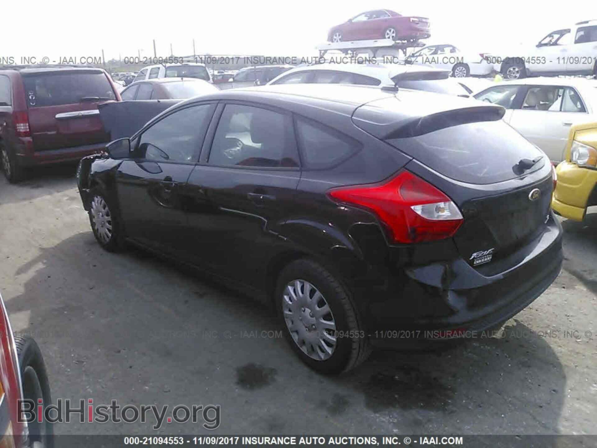 2012 Ford Focus - VIN: 1FAHP3K21CL378237 - Photo 3