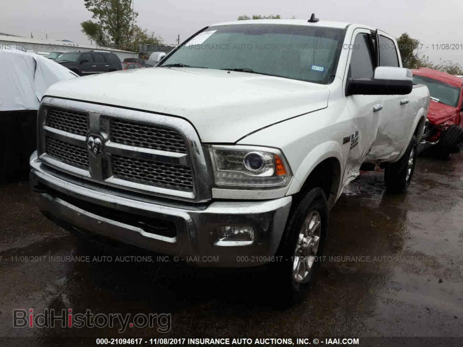 2014 RAM 2500 - VIN: 3C6UR5FJ7EG176395 - Photo 2