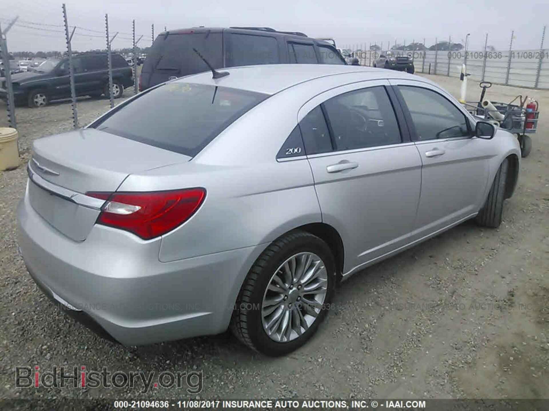 2012 Chrysler 200 - VIN: 1C3CCBAB9CN262336 - Фото 4