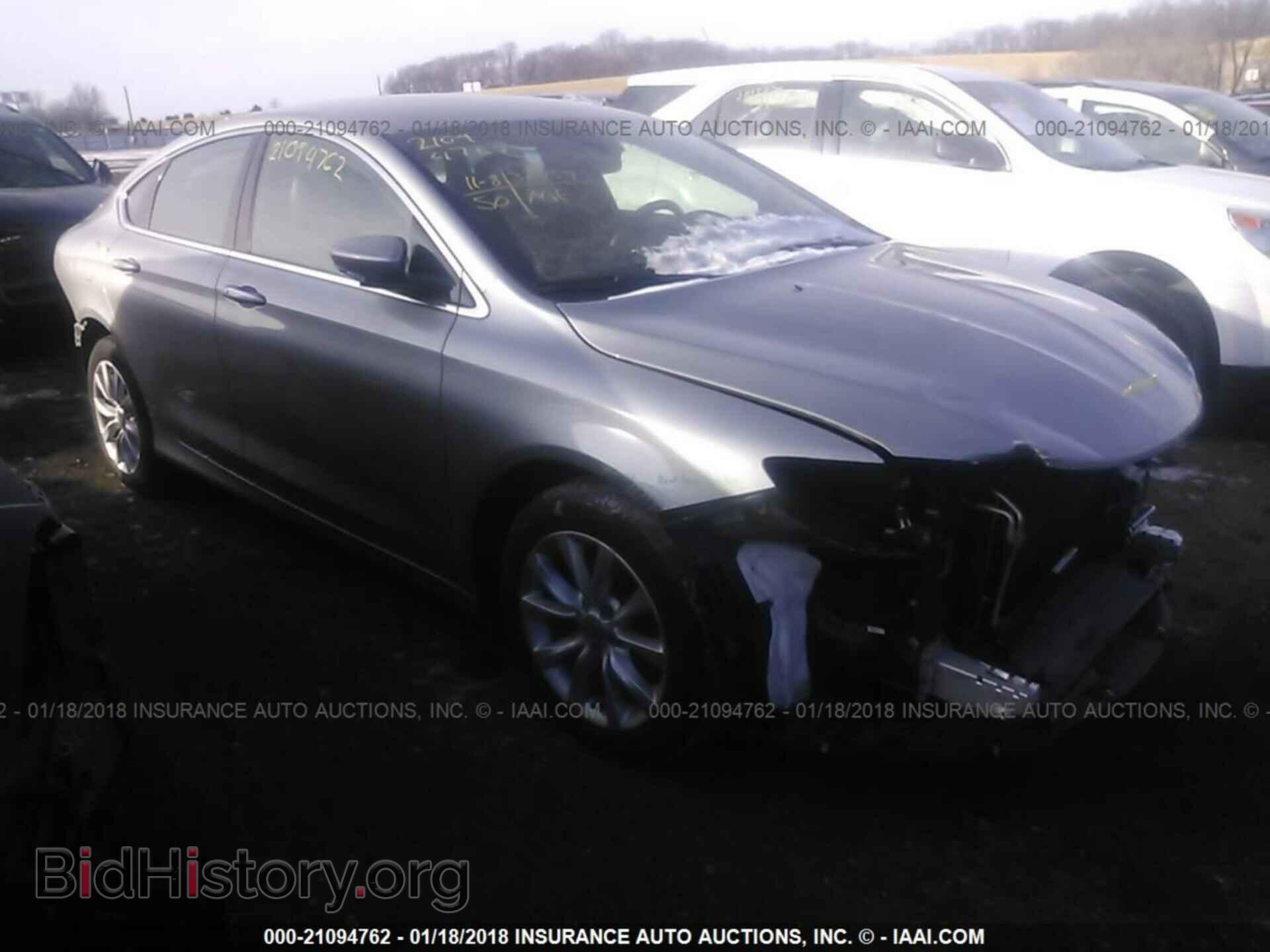 Photo 1C3CCCCB8FN555636 - Chrysler 200 2015