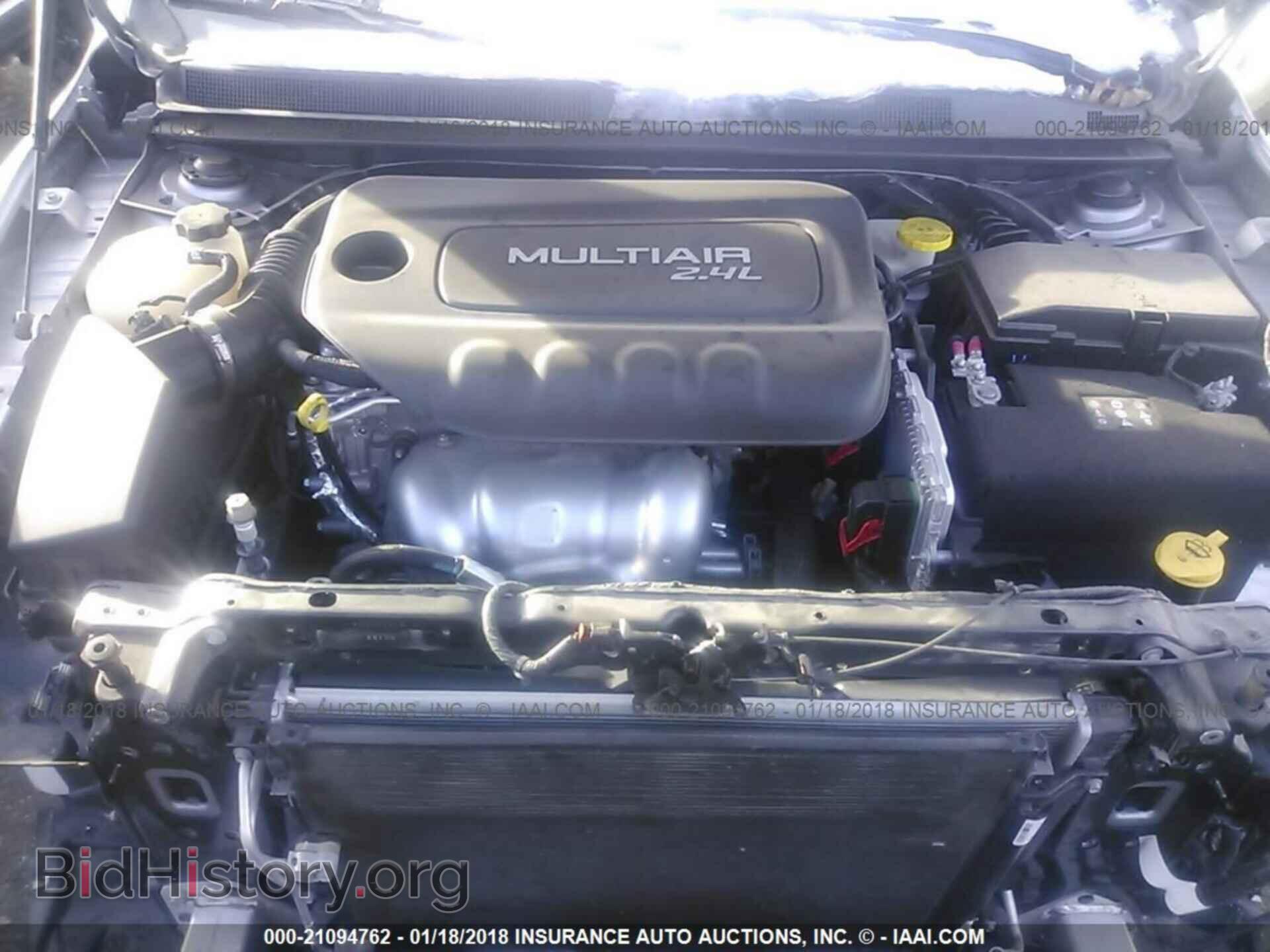 2015 Chrysler 200 - VIN: 1C3CCCCB8FN555636 - Фото 10