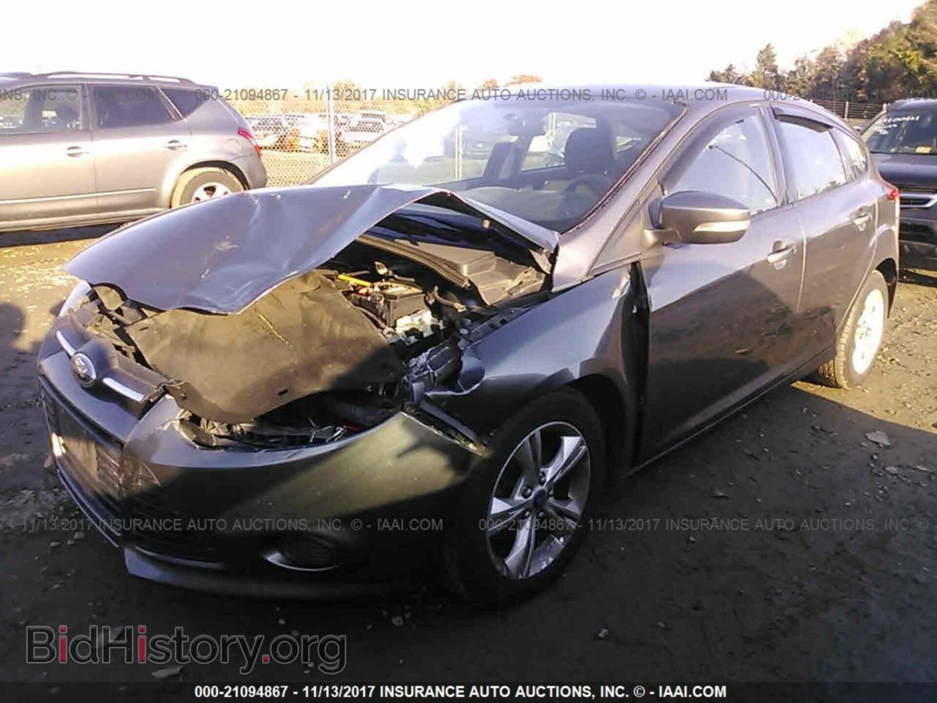 2013 Ford Focus - VIN: 1FADP3K28DL149649 - Фото 2
