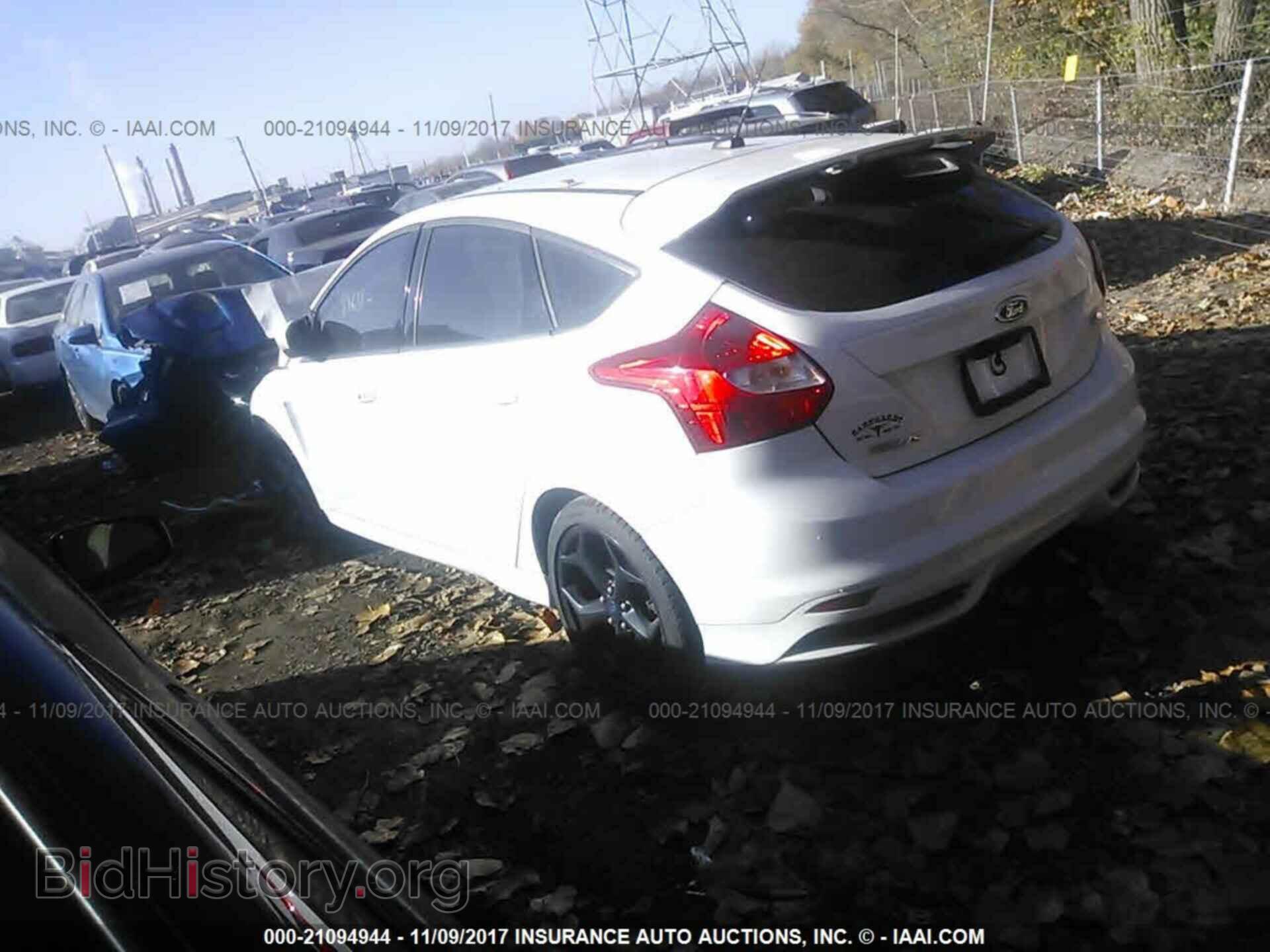 2013 Ford Focus - VIN: 1FADP3L99DL196975 - Photo 3