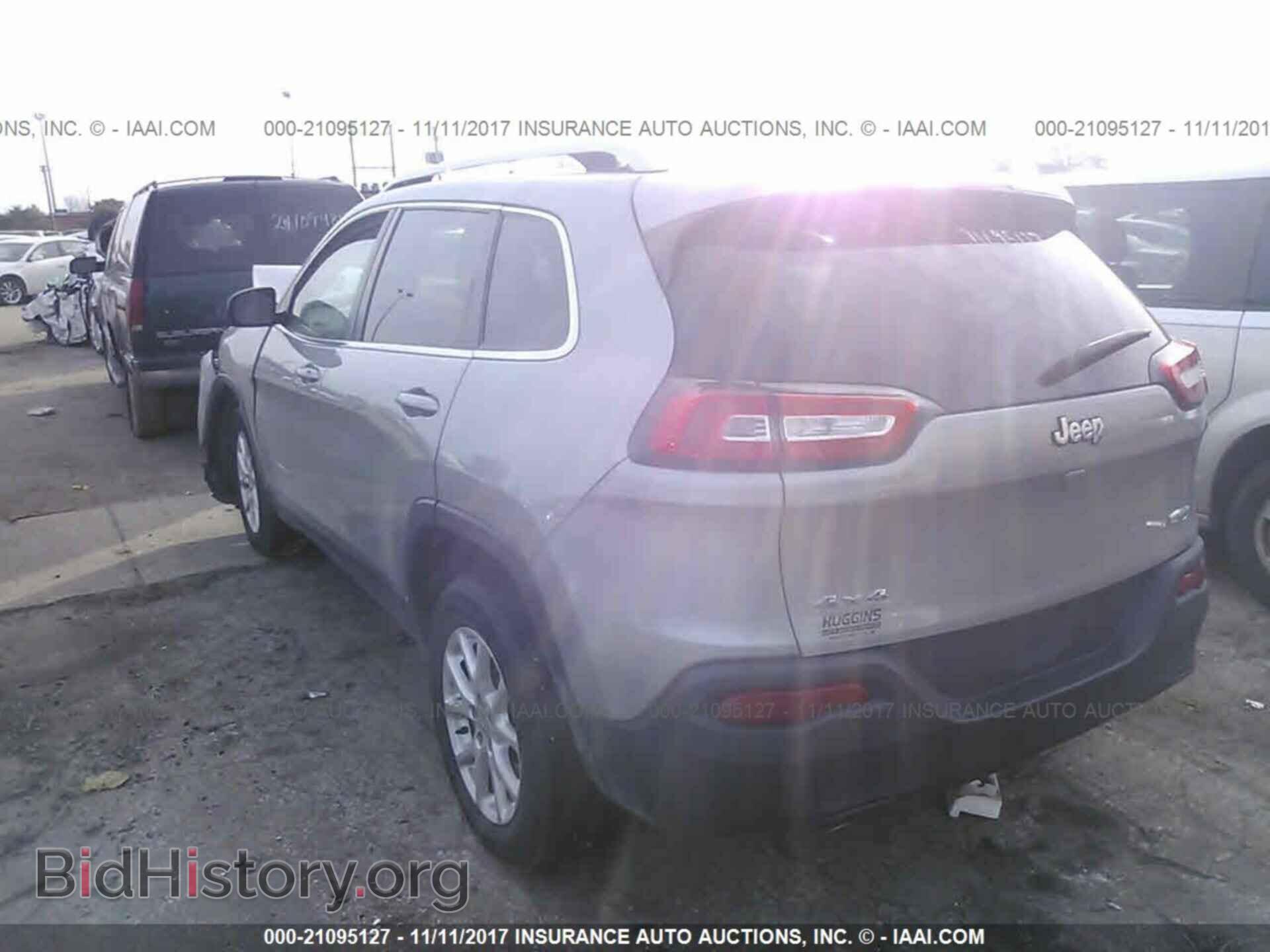 2015 Jeep Cherokee - VIN: 1C4PJMCBXFW679751 - Фото 3