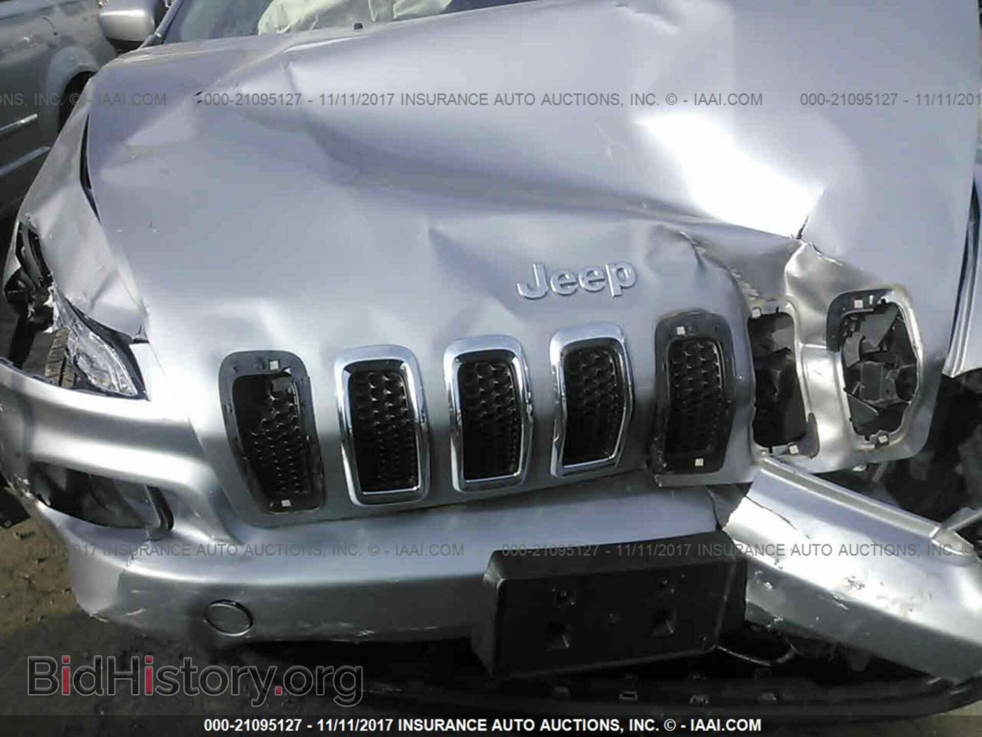 2015 Jeep Cherokee - VIN: 1C4PJMCBXFW679751 - Фото 6