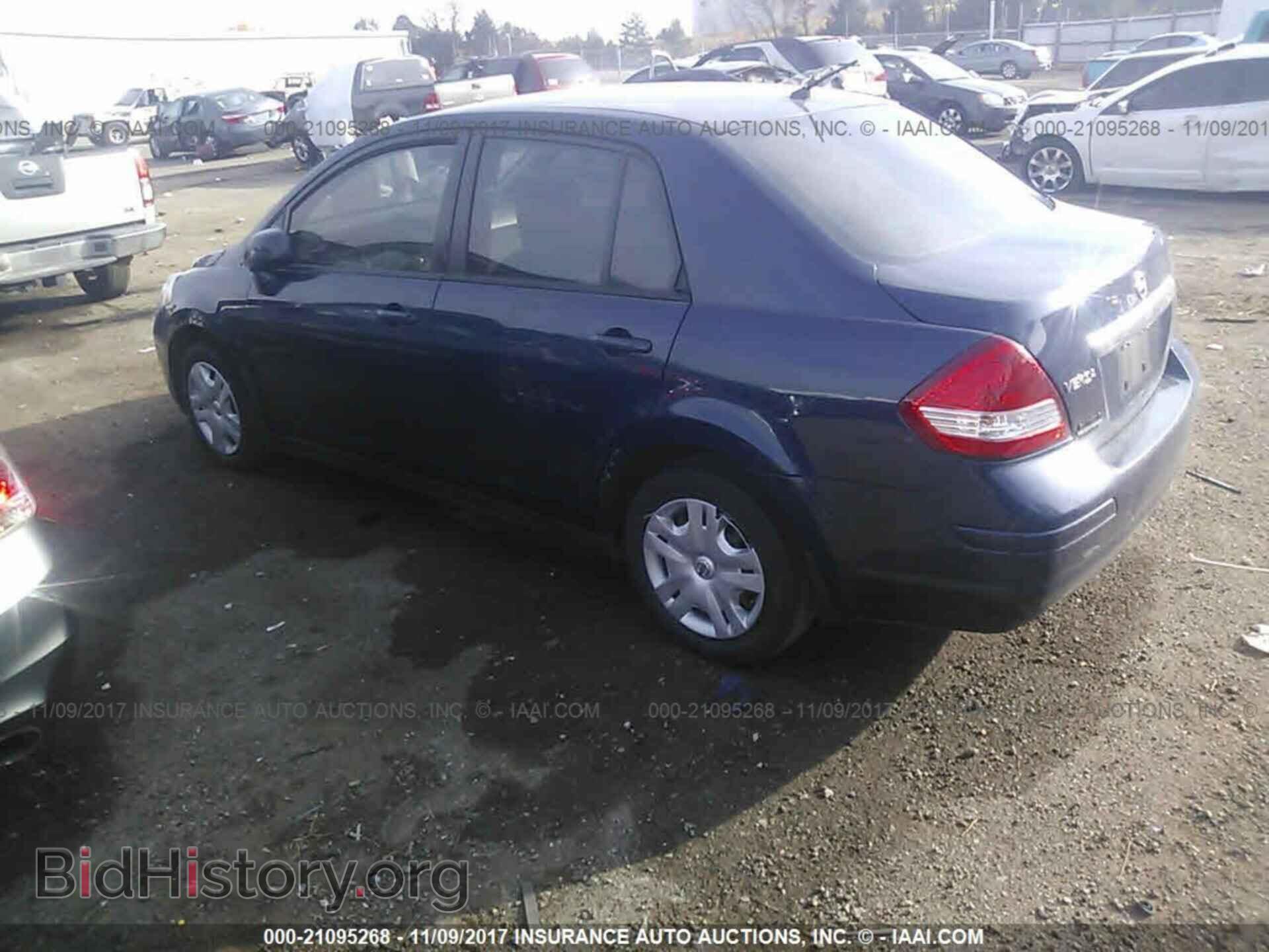 2011 Nissan Versa - VIN: 3N1BC1AP8BL463479 - Фото 3