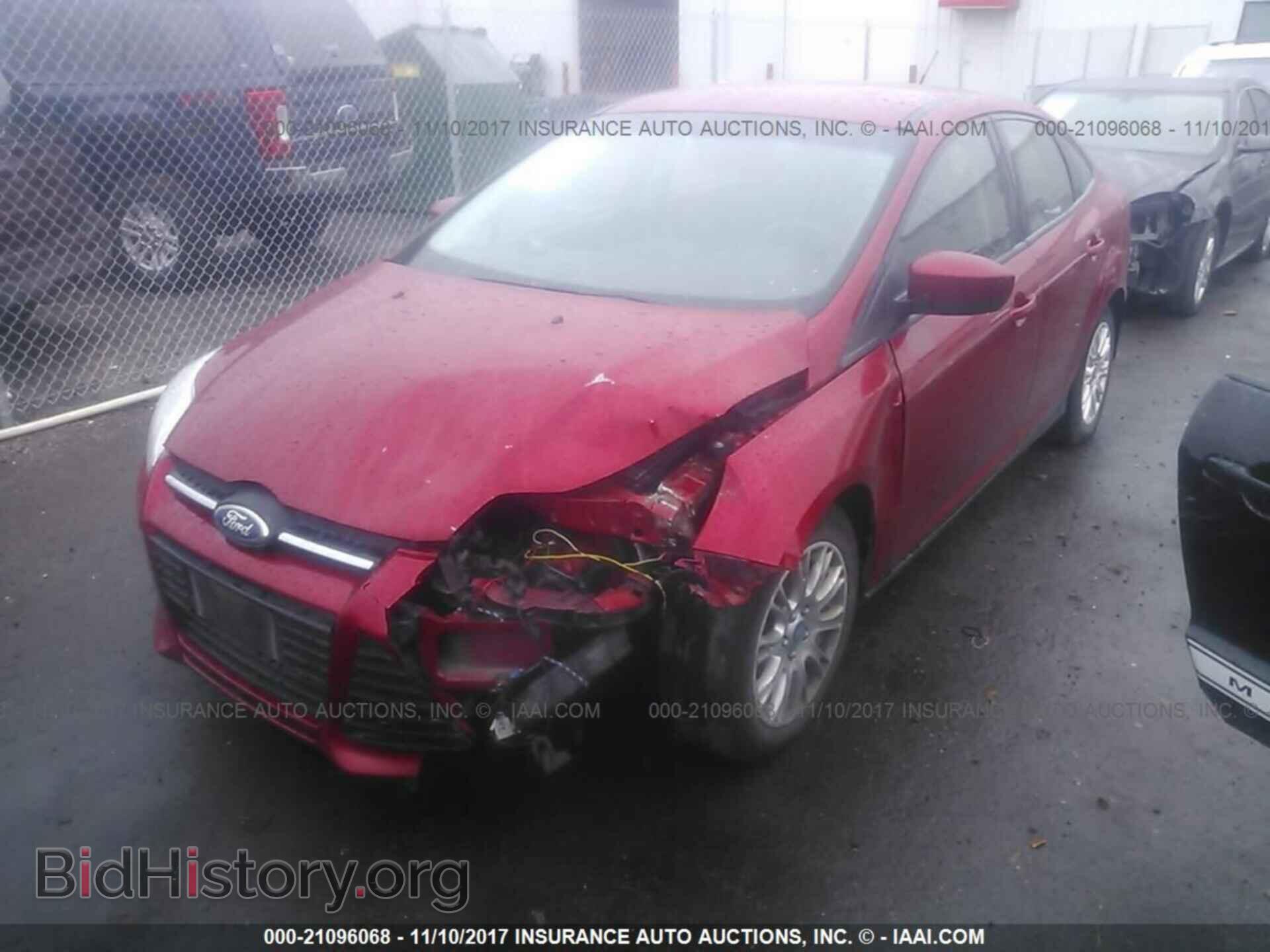 2012 Ford Focus - VIN: 1FAHP3F29CL115018 - Photo 2