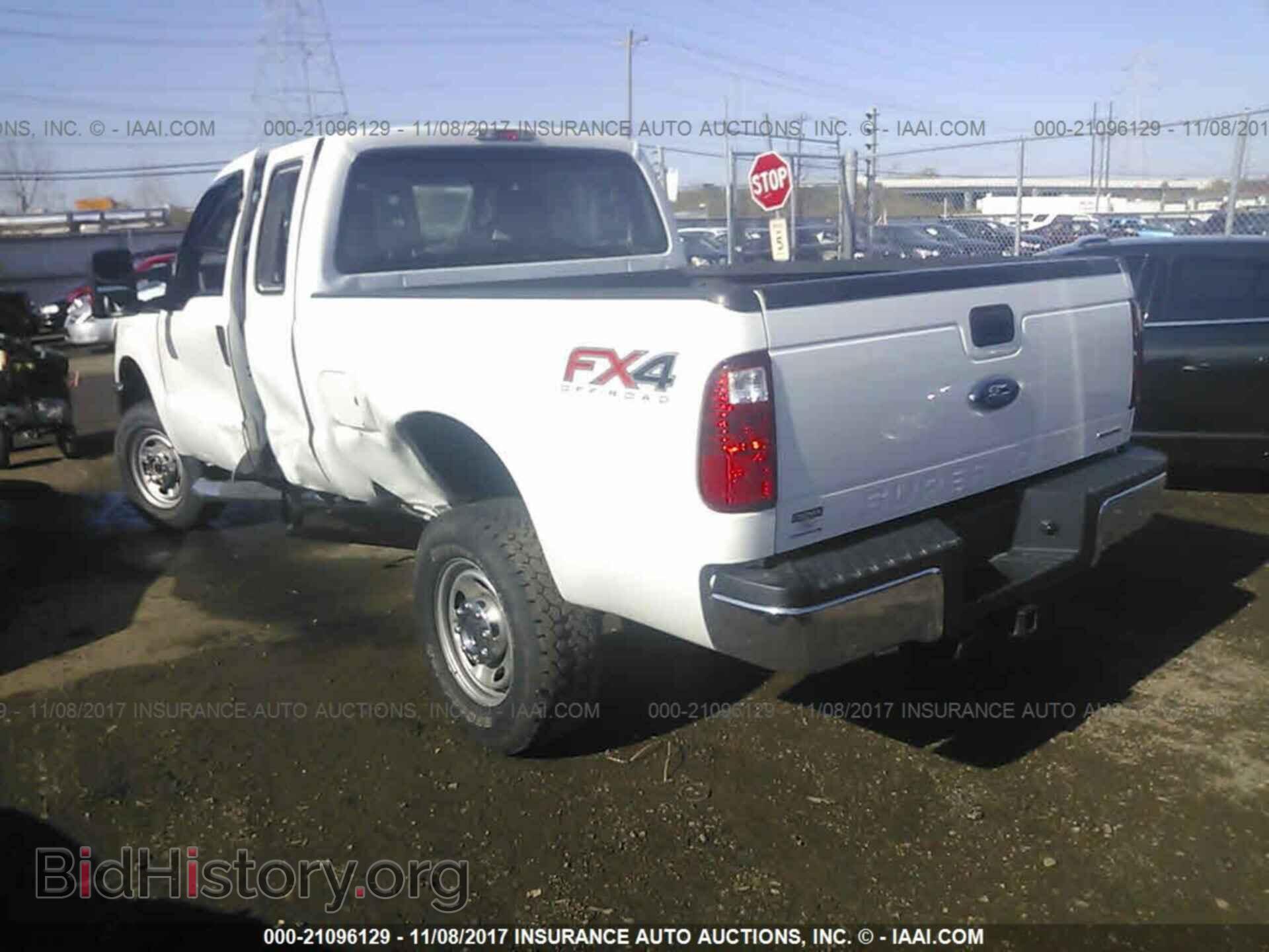 2015 Ford F250 - VIN: 1FT7X2B65FEC00794 - Фото 3