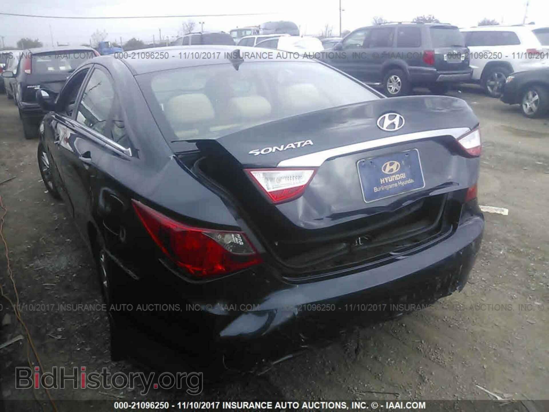2012 Hyundai Sonata - VIN: 5NPEB4AC9CH384917 - Фото 3