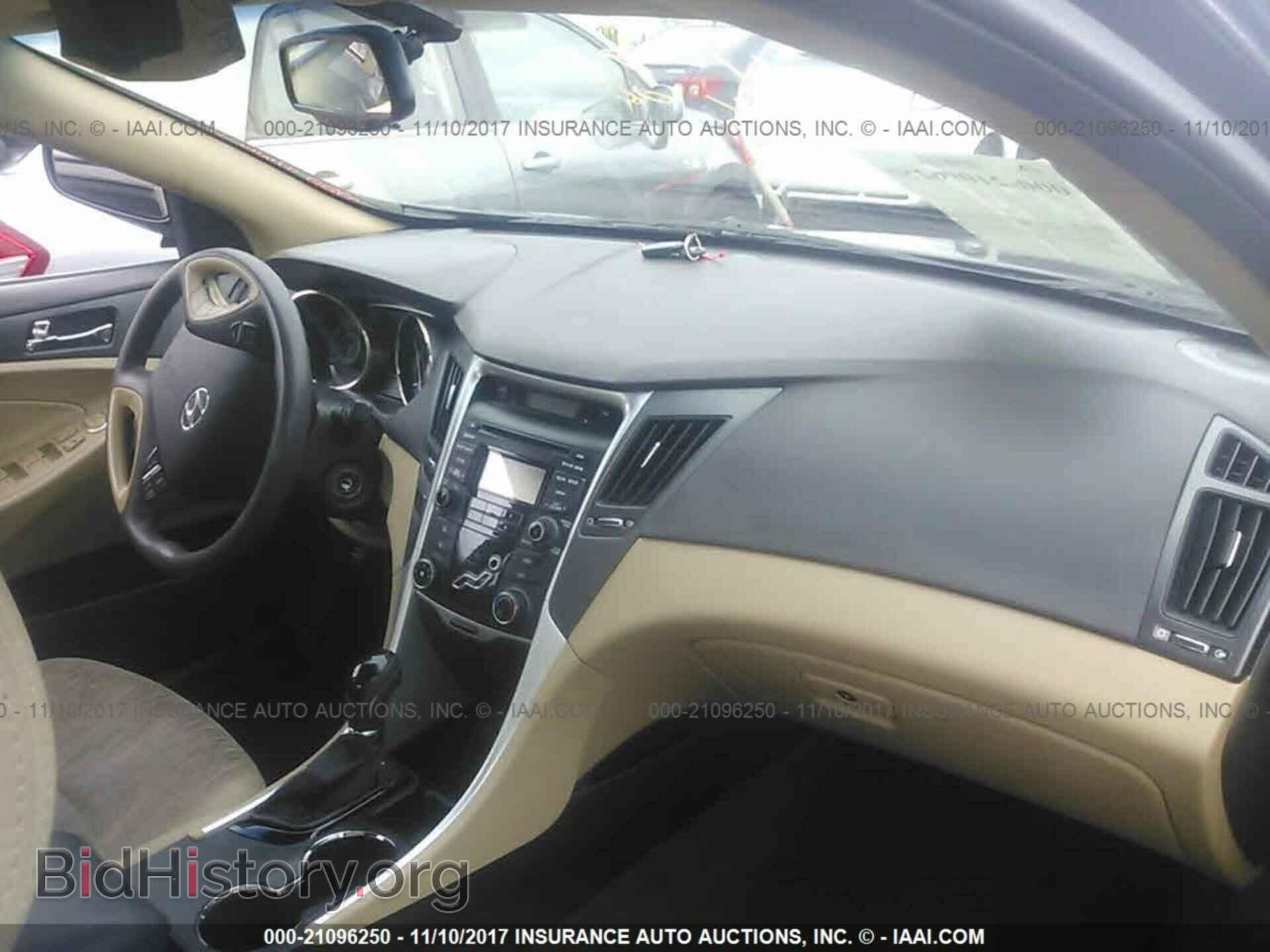 2012 Hyundai Sonata - VIN: 5NPEB4AC9CH384917 - Фото 5