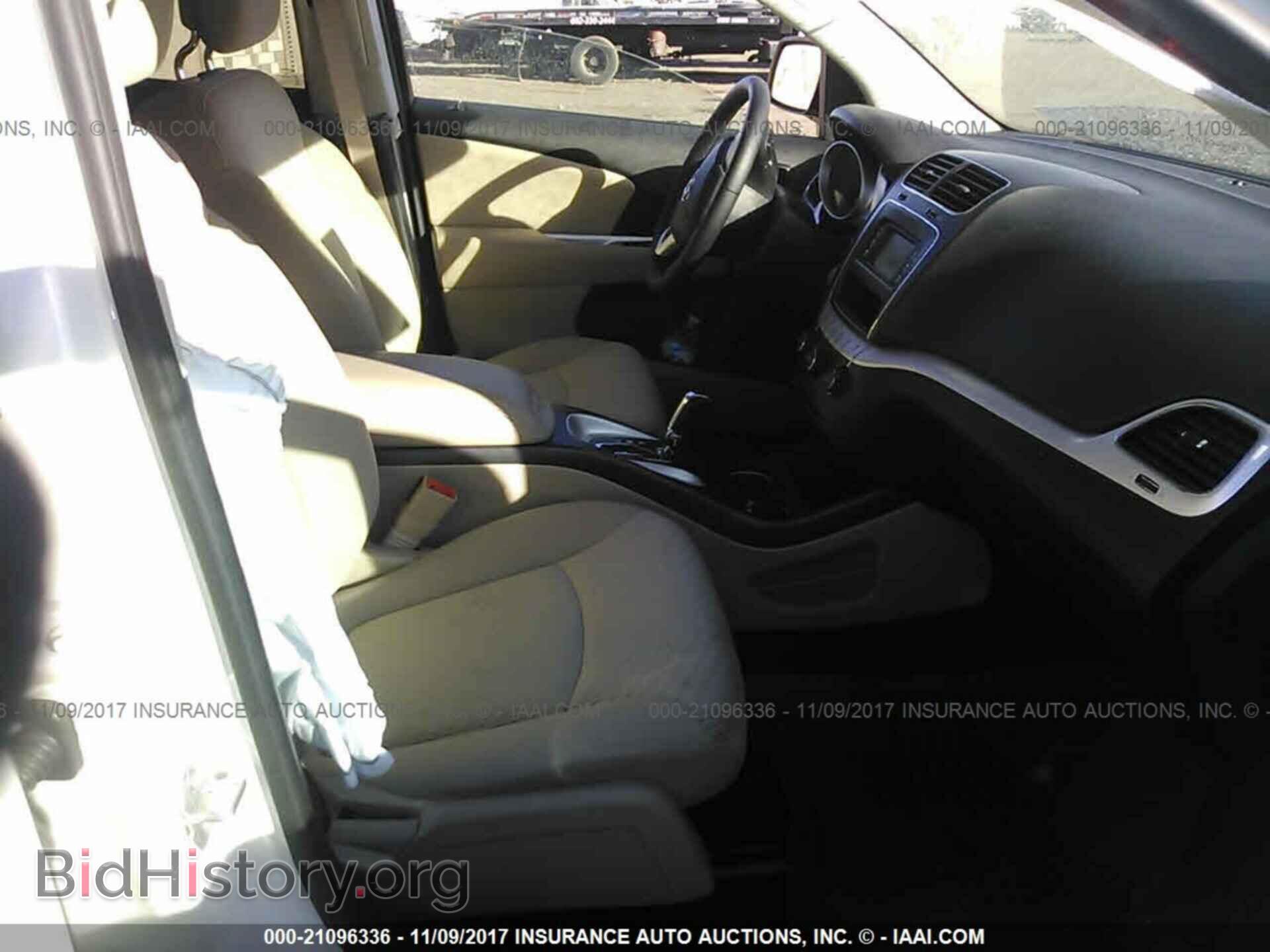 2017 Dodge Journey - VIN: 3C4PDCBB4HT558774 - Фото 5