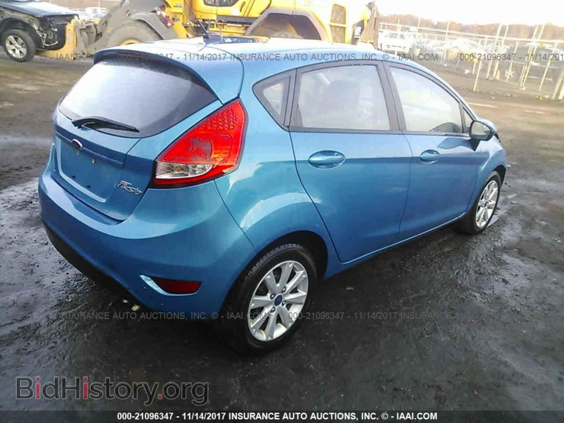 2012 Ford Fiesta - VIN: 3FADP4EJ6CM106823 - Фото 4
