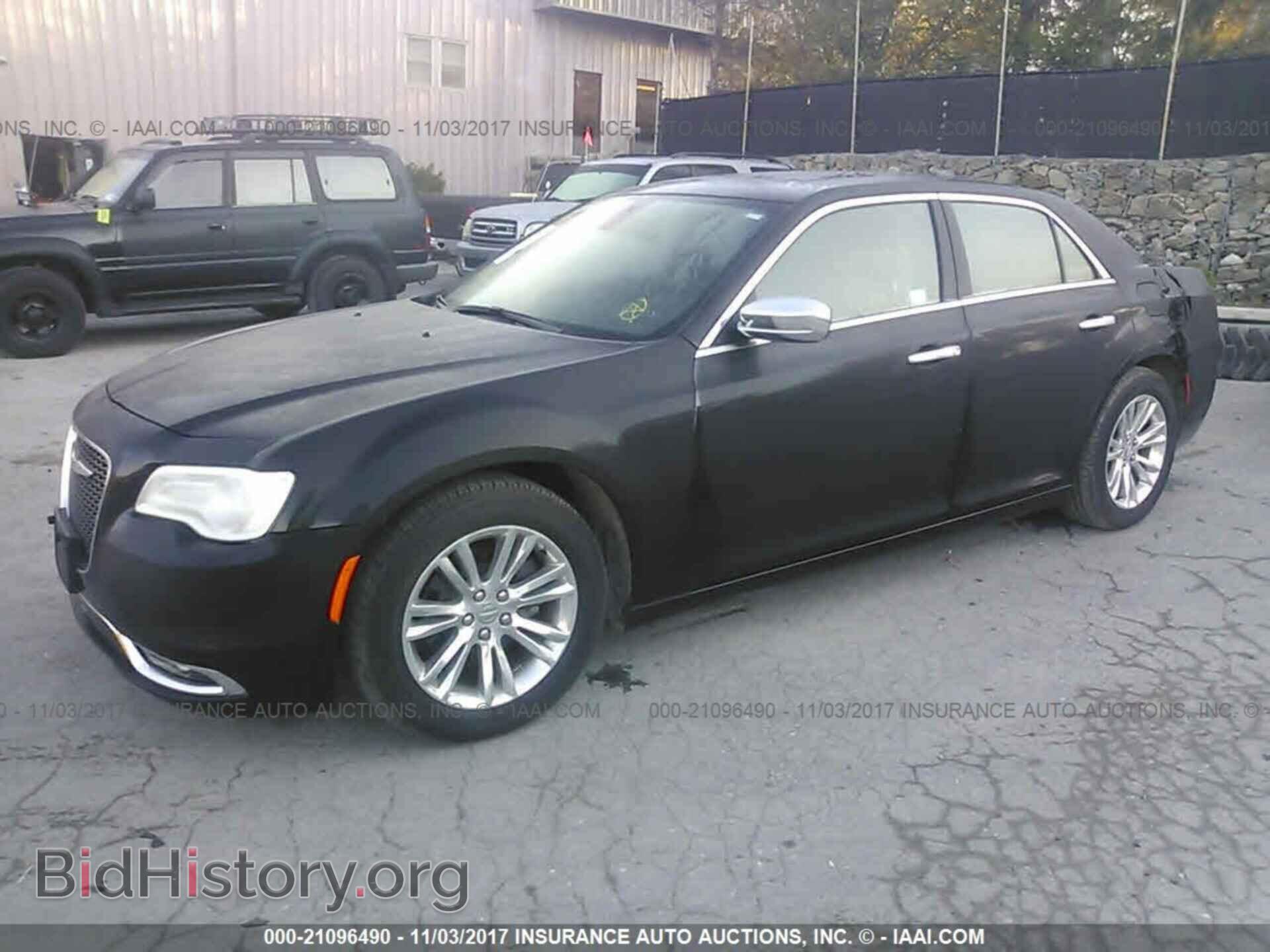2017 Chrysler 300c - VIN: 2C3CCAEG5HH596640 - Фото 2