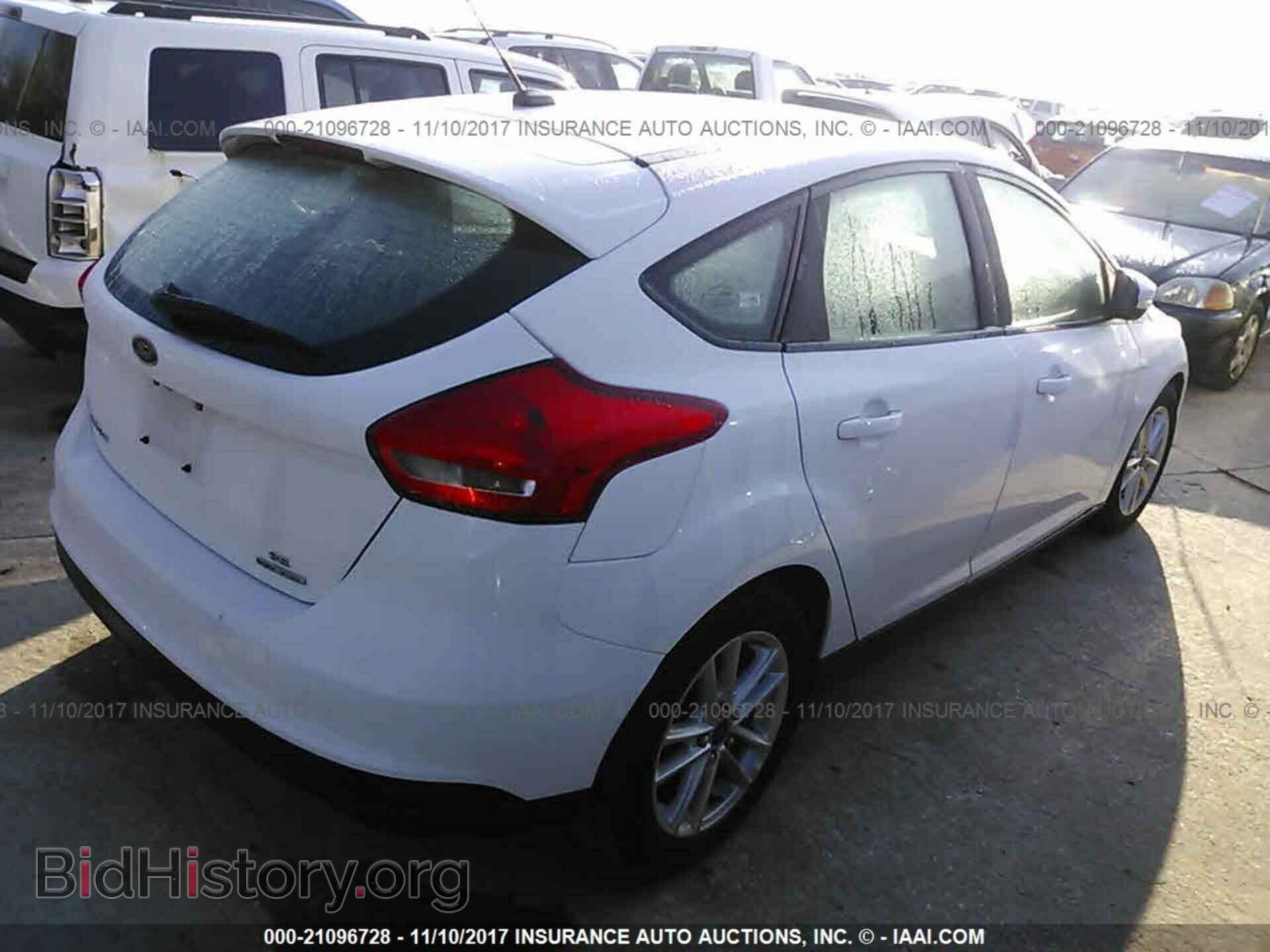 2016 Ford Focus - VIN: 1FADP3K27GL217072 - Фото 4