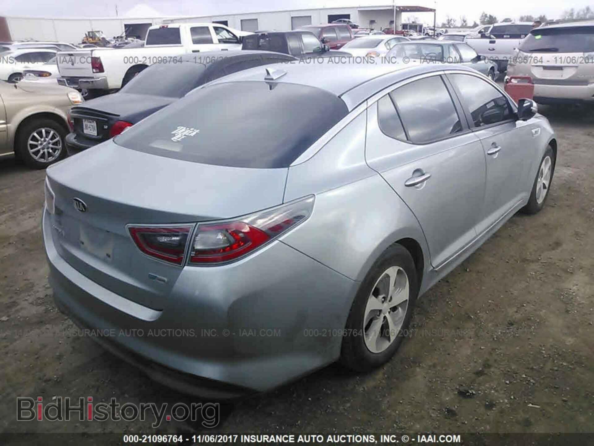 2015 Kia Optima - VIN: KNAGM4AD9F5088227 - Photo 4