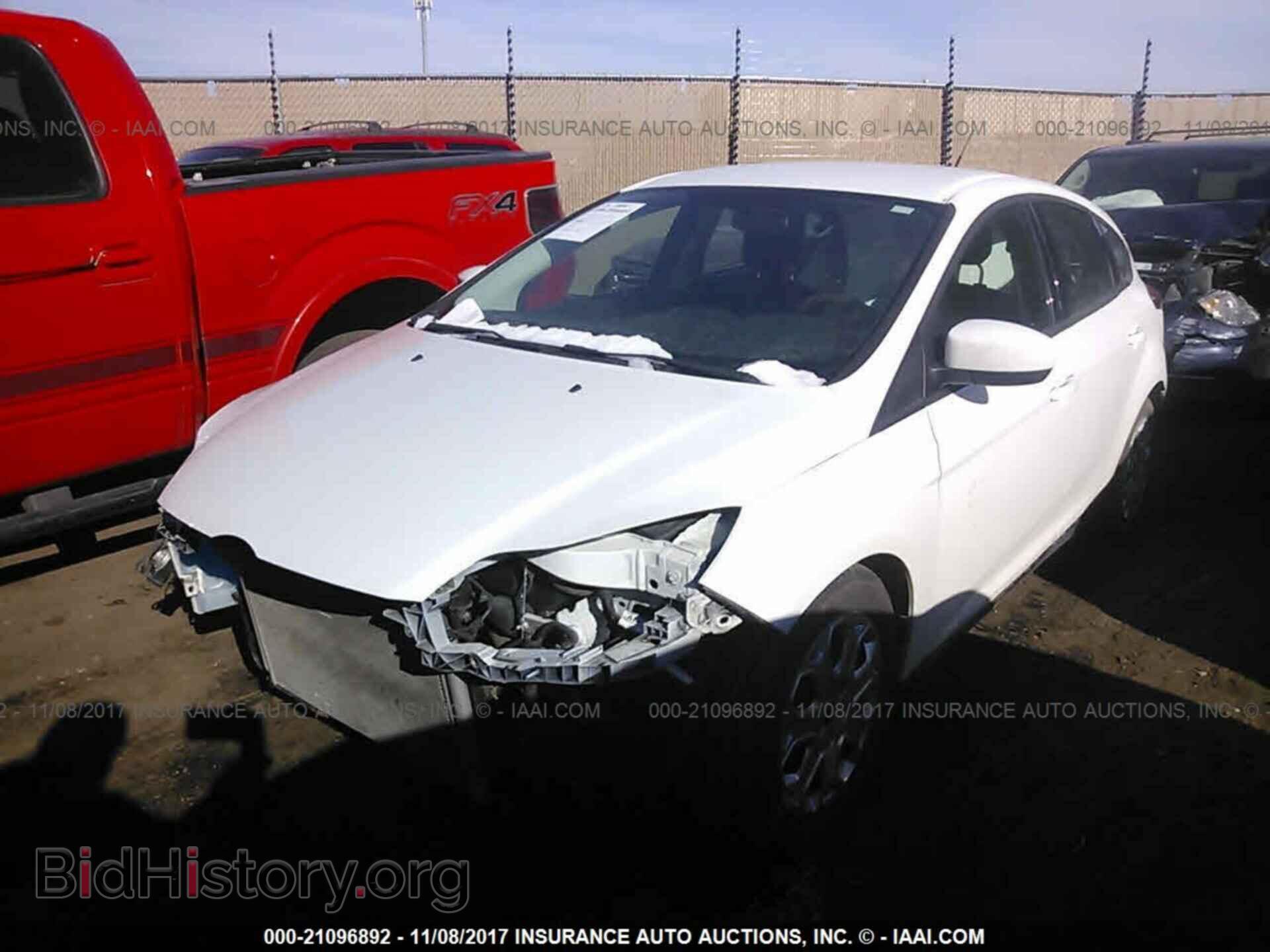 2012 Ford Focus - VIN: 1FAHP3K25CL279940 - Photo 2